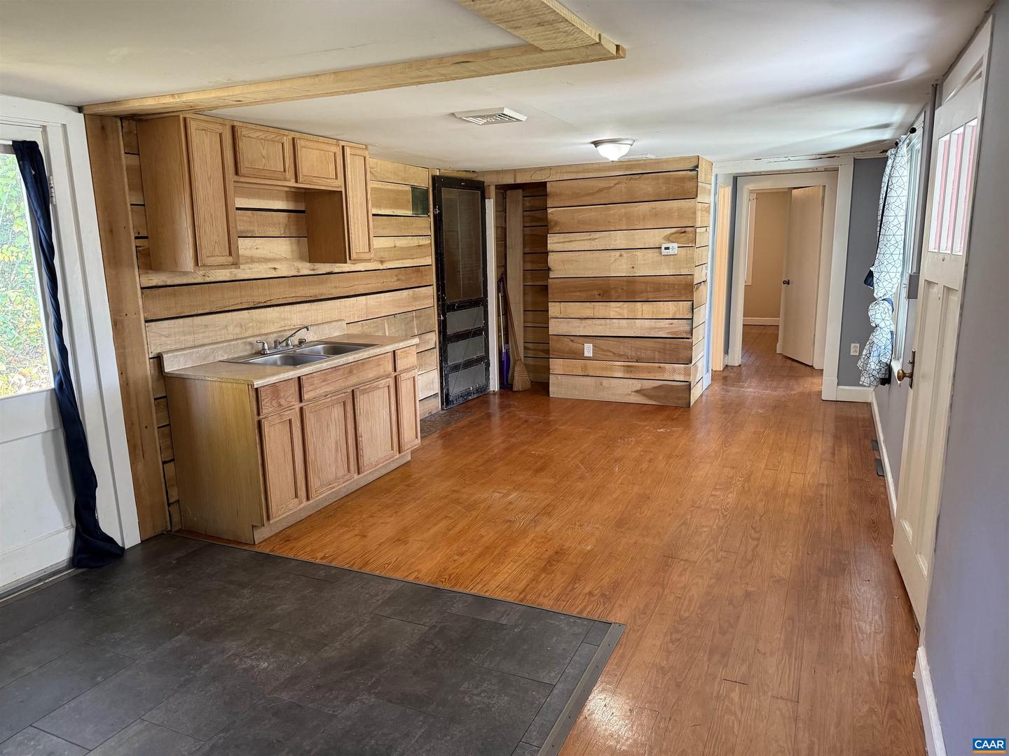 35 STANLEY ST, STAUNTON, Virginia 24401, 3 Bedrooms Bedrooms, ,1 BathroomBathrooms,Residential,For sale,35 STANLEY ST,670271 MLS # 670271