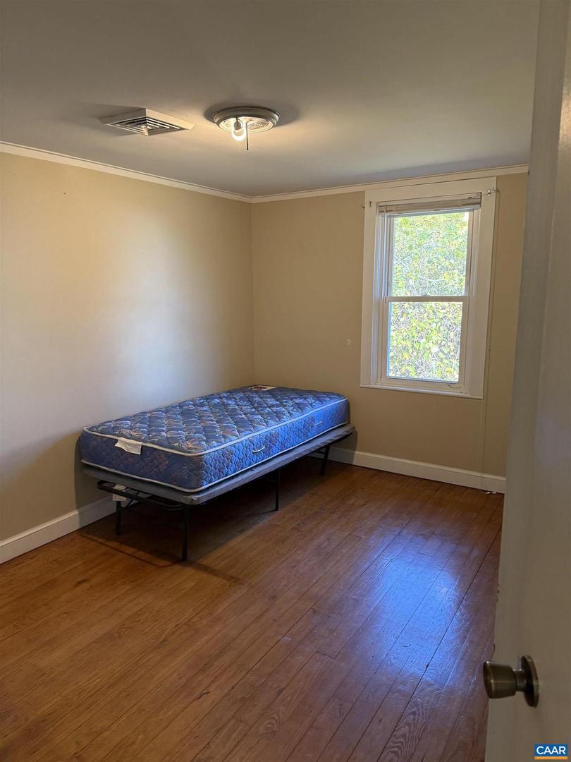 35 STANLEY ST, STAUNTON, Virginia 24401, 3 Bedrooms Bedrooms, ,1 BathroomBathrooms,Residential,For sale,35 STANLEY ST,670271 MLS # 670271