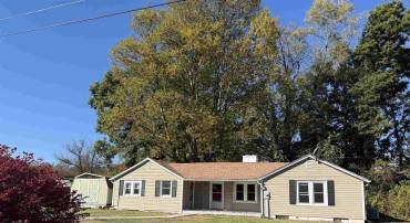 35 STANLEY ST, STAUNTON, Virginia 24401, 3 Bedrooms Bedrooms, ,1 BathroomBathrooms,Residential,For sale,35 STANLEY ST,670271 MLS # 670271