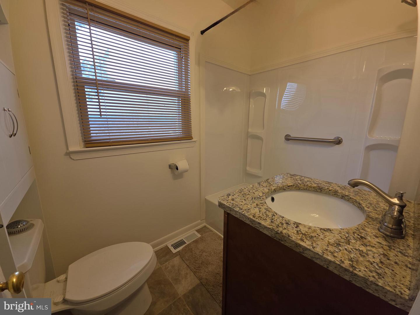 368 W 9TH ST, FRONT ROYAL, Virginia 22630, 4 Bedrooms Bedrooms, ,1 BathroomBathrooms,Residential,For sale,368 W 9TH ST,VAWR2012786 MLS # VAWR2012786