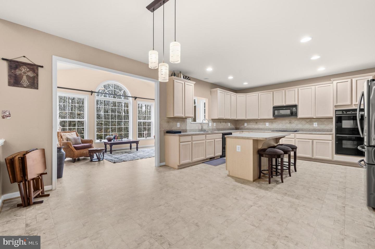 10416 ROLLING RIDGE DR, SPOTSYLVANIA, Virginia 22553, 6 Bedrooms Bedrooms, ,5 BathroomsBathrooms,Residential,For sale,10416 ROLLING RIDGE DR,VASP2038380 MLS # VASP2038380