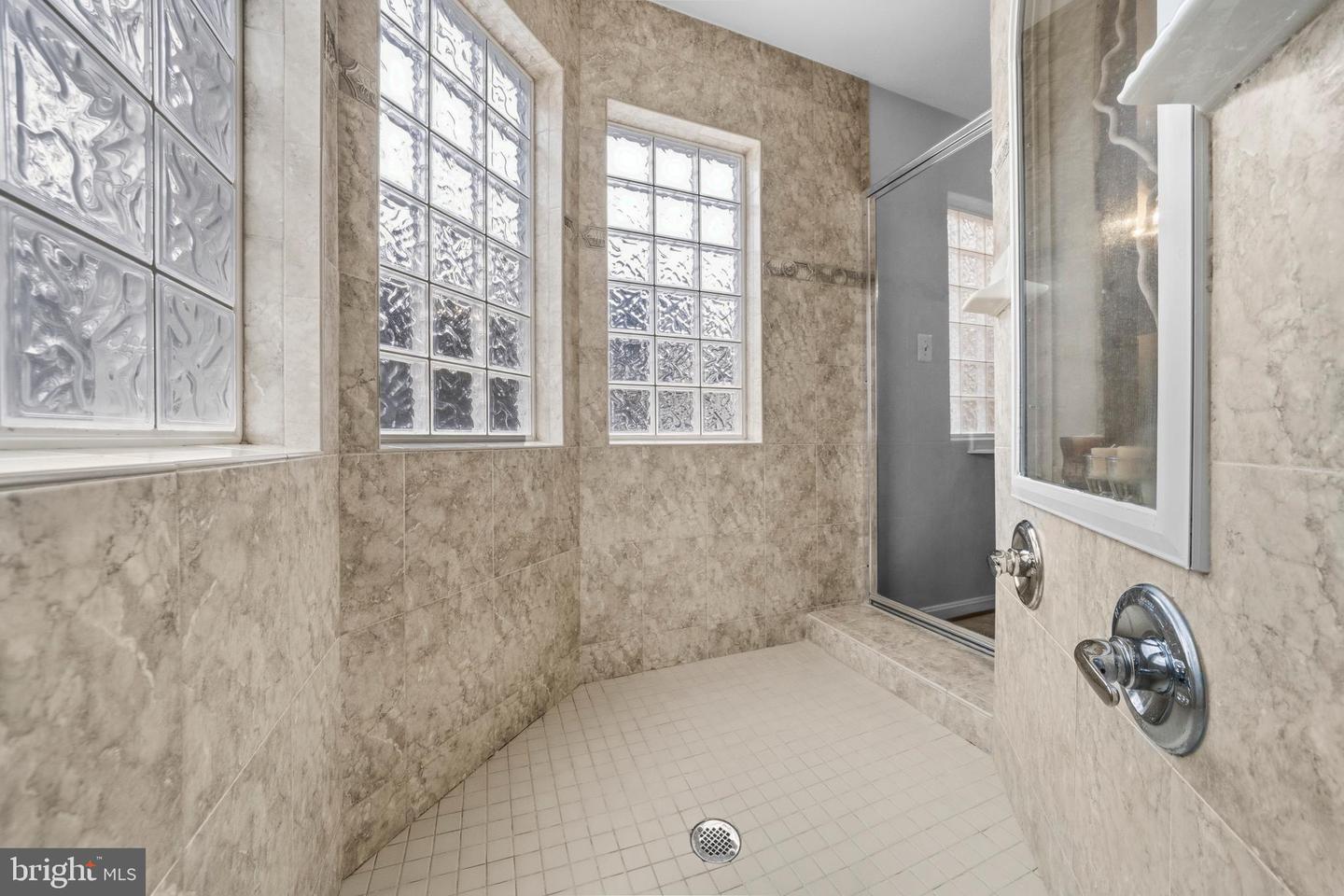 10416 ROLLING RIDGE DR, SPOTSYLVANIA, Virginia 22553, 6 Bedrooms Bedrooms, ,5 BathroomsBathrooms,Residential,For sale,10416 ROLLING RIDGE DR,VASP2038380 MLS # VASP2038380