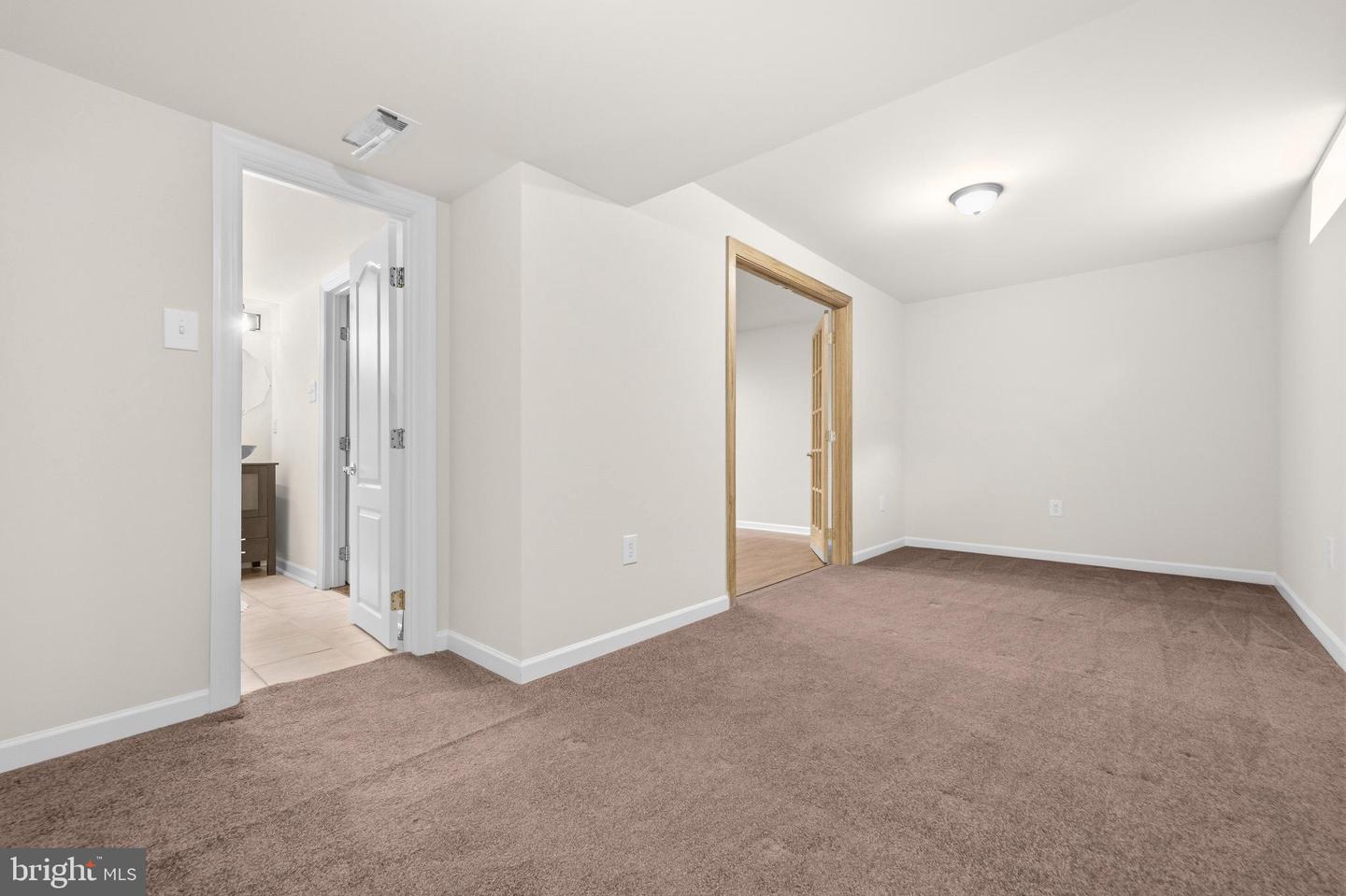 10416 ROLLING RIDGE DR, SPOTSYLVANIA, Virginia 22553, 6 Bedrooms Bedrooms, ,5 BathroomsBathrooms,Residential,For sale,10416 ROLLING RIDGE DR,VASP2038380 MLS # VASP2038380