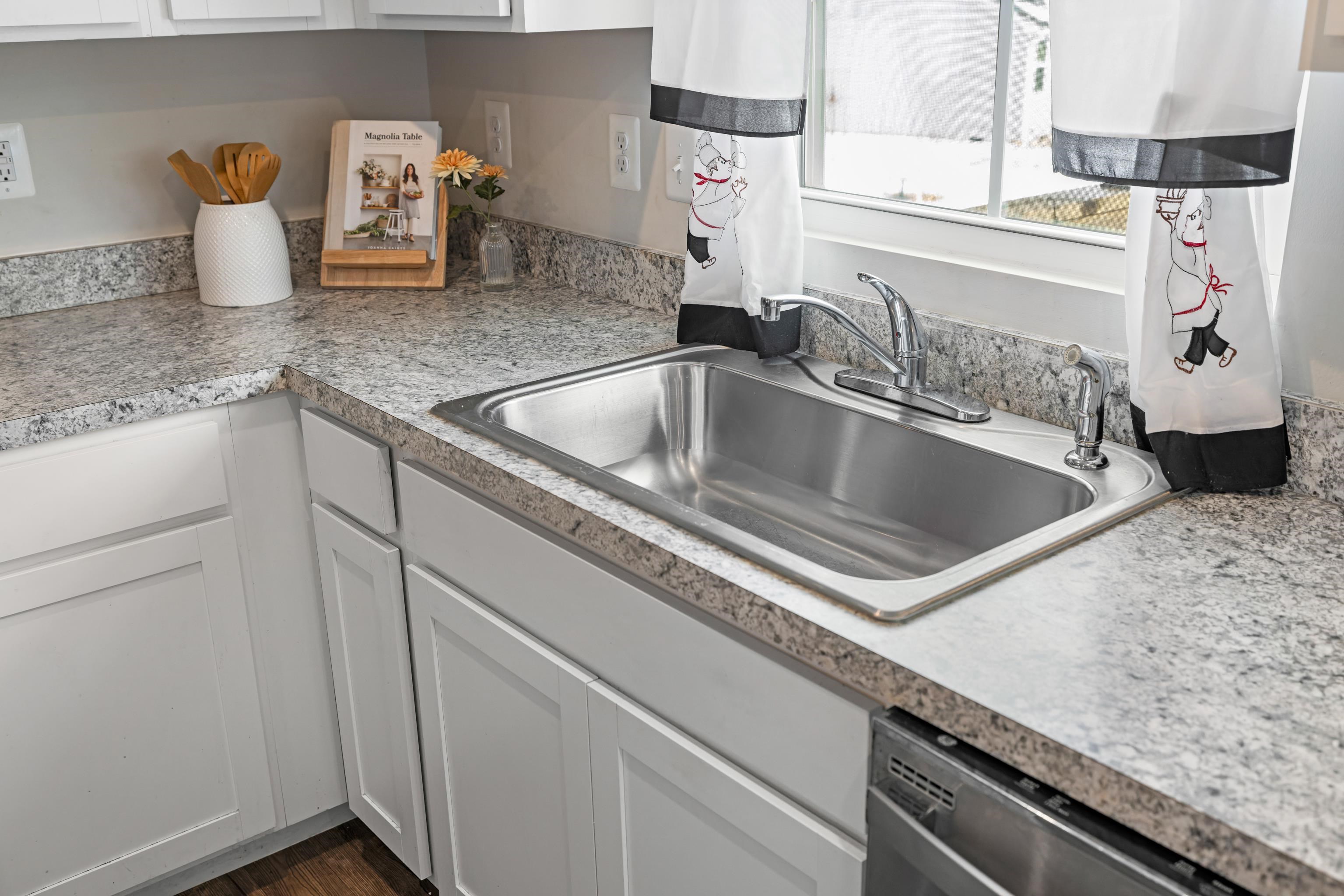 101 CROSSKEYS WAY, WAYNESBORO, Virginia 22980, 3 Bedrooms Bedrooms, ,1 BathroomBathrooms,Residential,101 CROSSKEYS WAY,673606 MLS # 673606