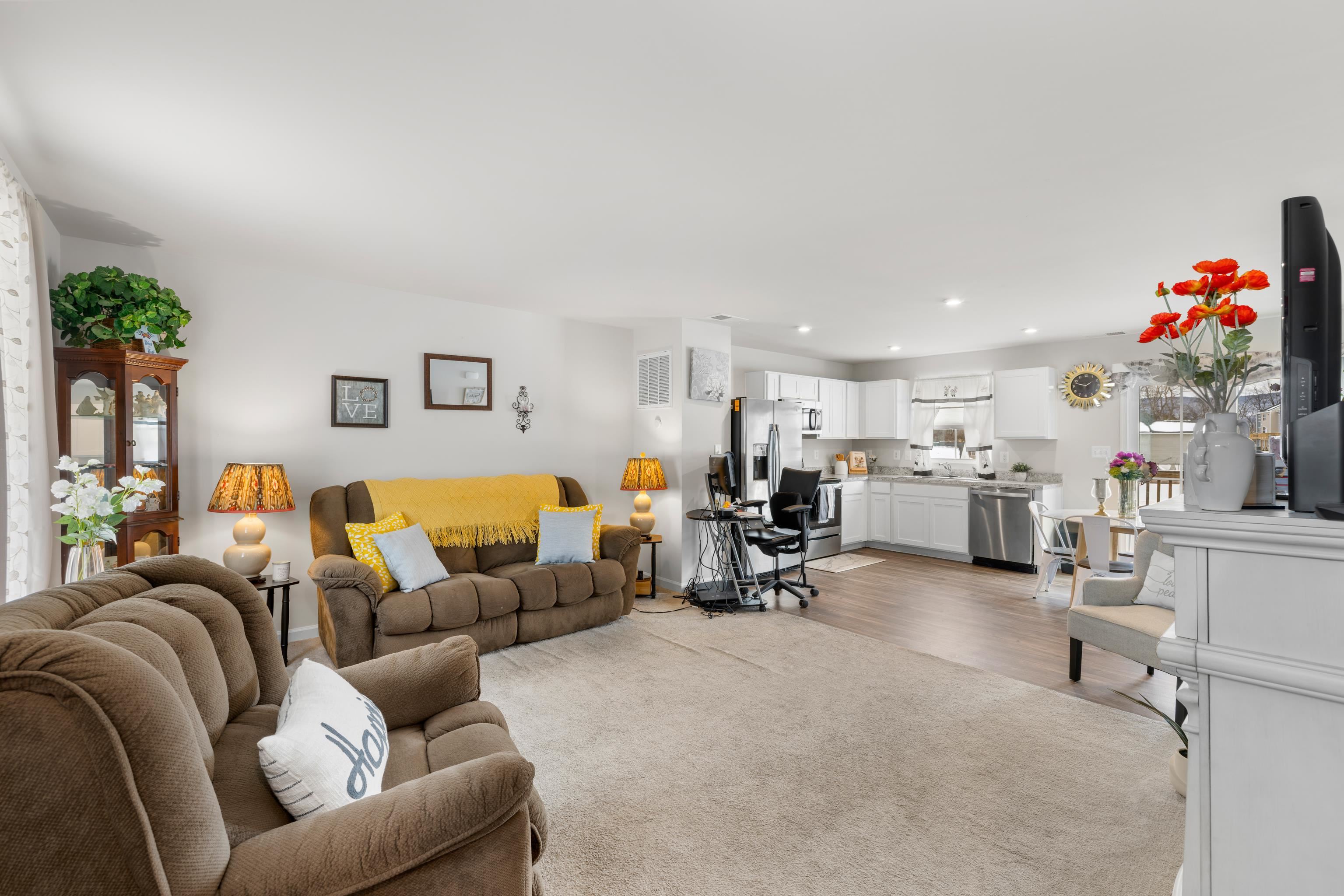 101 CROSSKEYS WAY, WAYNESBORO, Virginia 22980, 3 Bedrooms Bedrooms, ,1 BathroomBathrooms,Residential,101 CROSSKEYS WAY,673606 MLS # 673606