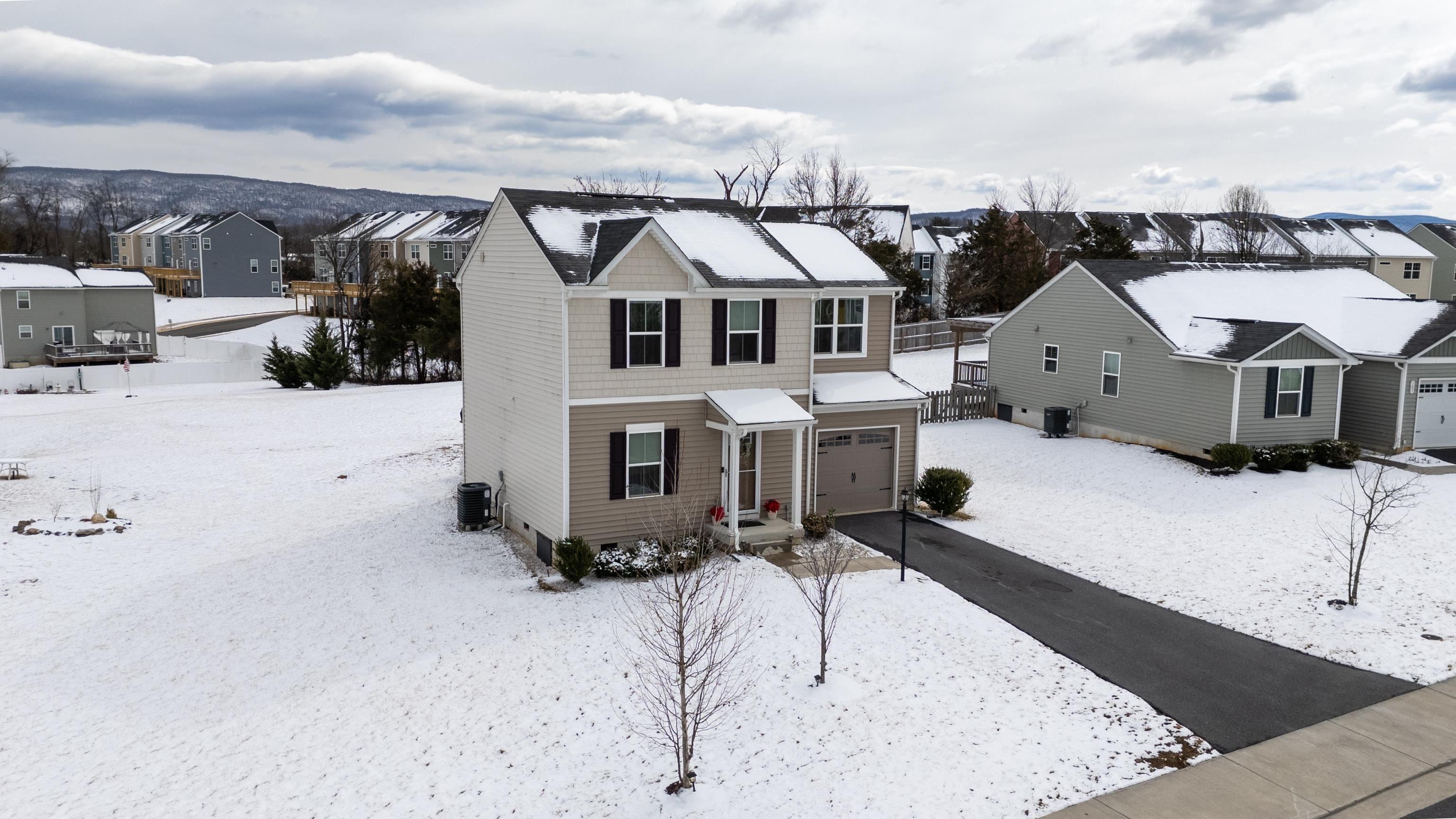 101 CROSSKEYS WAY, WAYNESBORO, Virginia 22980, 3 Bedrooms Bedrooms, ,1 BathroomBathrooms,Residential,101 CROSSKEYS WAY,673606 MLS # 673606