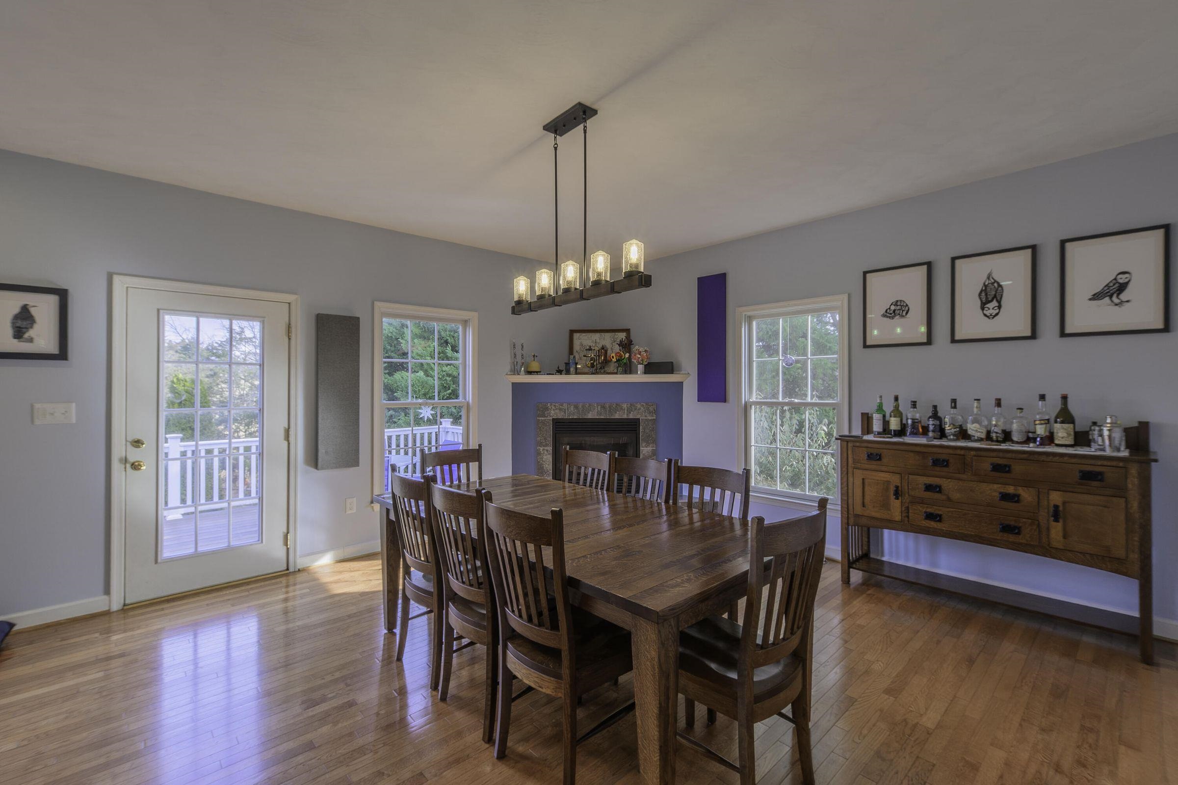 Large dining area is open from the kitchen. Large dining area is open from the kitchen.