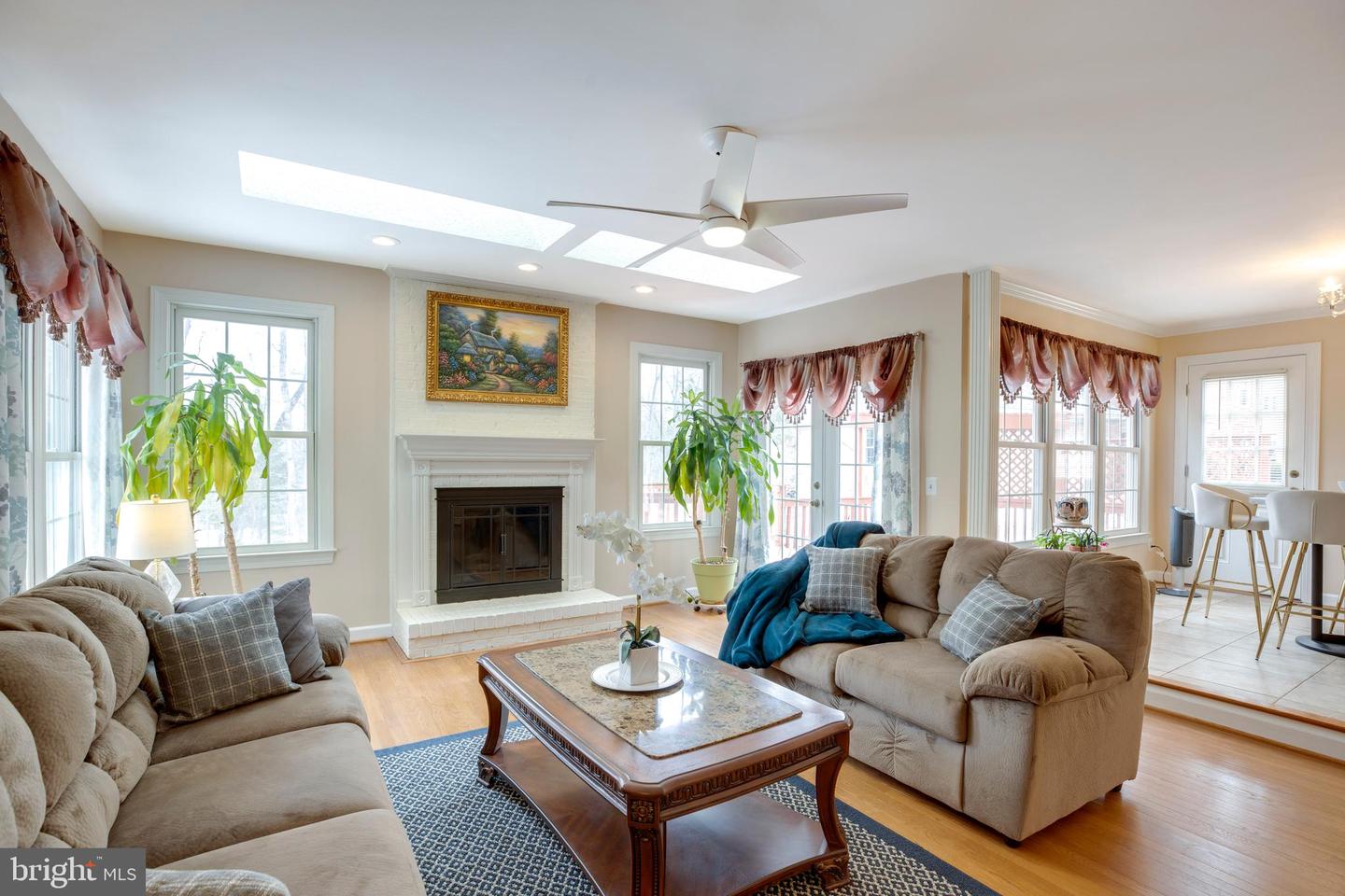 6185 SNOWHILL CT, CENTREVILLE, Virginia 20120, 5 Bedrooms Bedrooms, ,3 BathroomsBathrooms,Residential,For sale,6185 SNOWHILL CT,VAFX2287140 MLS # VAFX2287140