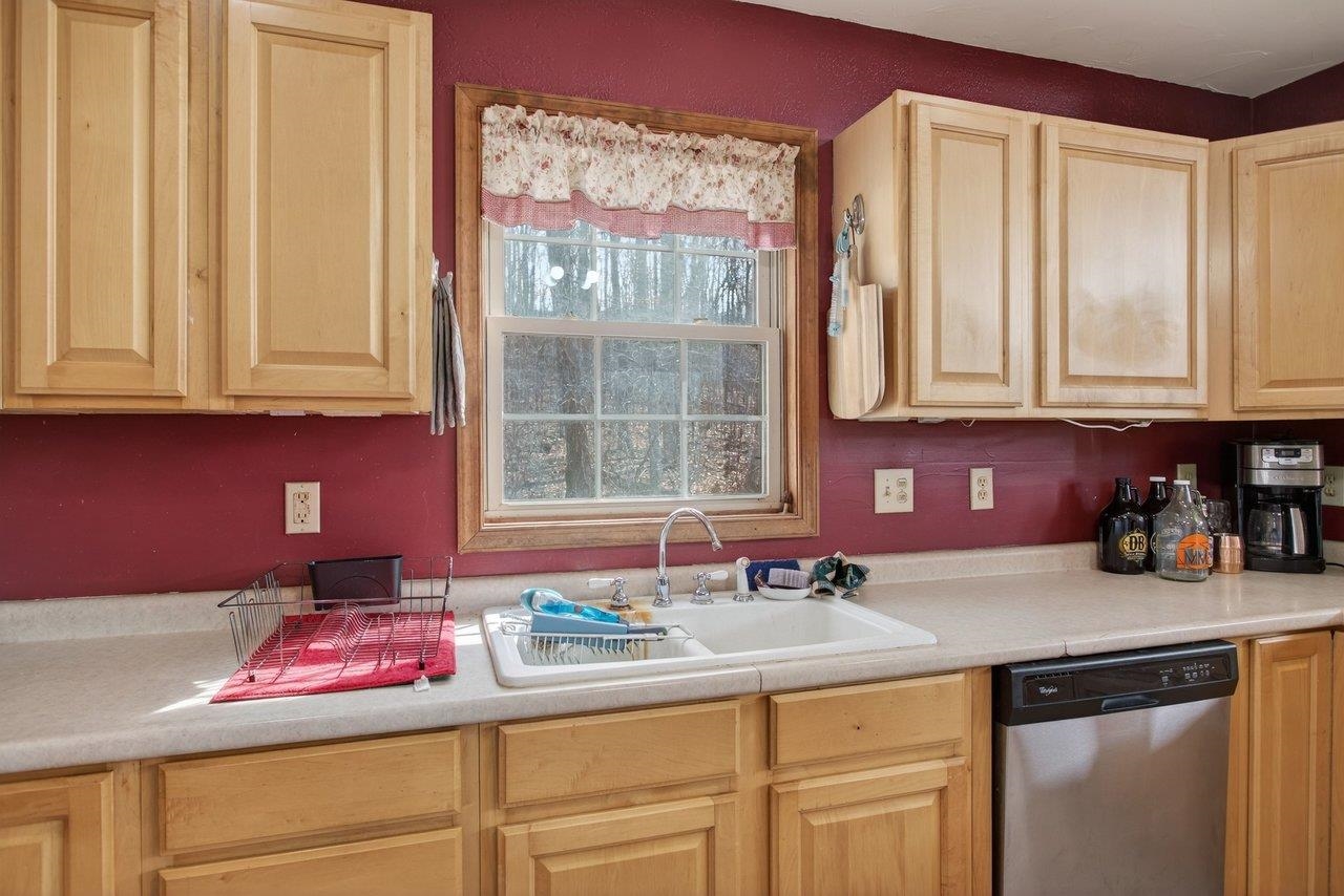 3950 HAPPY VALLEY RD, KEEZLETOWN, Virginia 22832, 3 Bedrooms Bedrooms, ,2 BathroomsBathrooms,Residential,3950 HAPPY VALLEY RD,673609 MLS # 673609