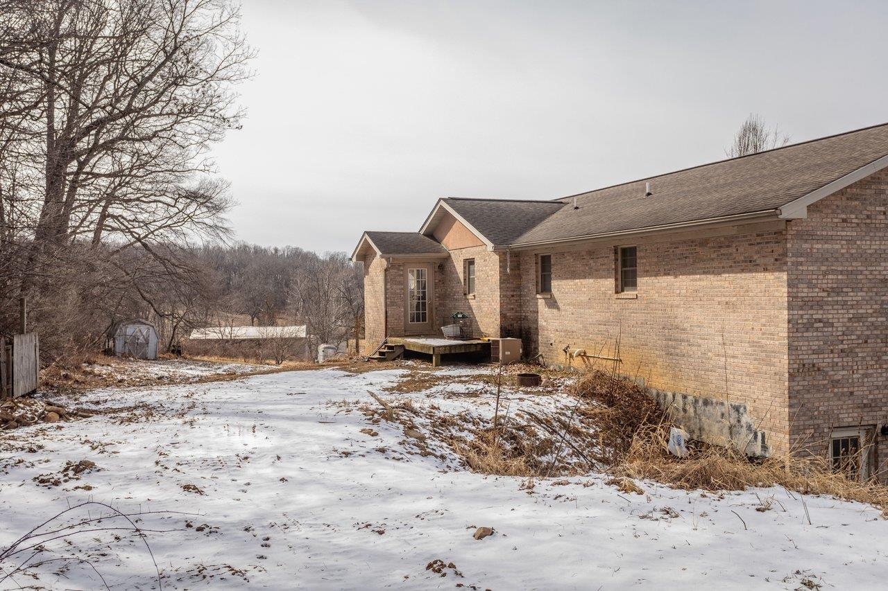 3950 HAPPY VALLEY RD, KEEZLETOWN, Virginia 22832, 3 Bedrooms Bedrooms, ,2 BathroomsBathrooms,Residential,3950 HAPPY VALLEY RD,673609 MLS # 673609