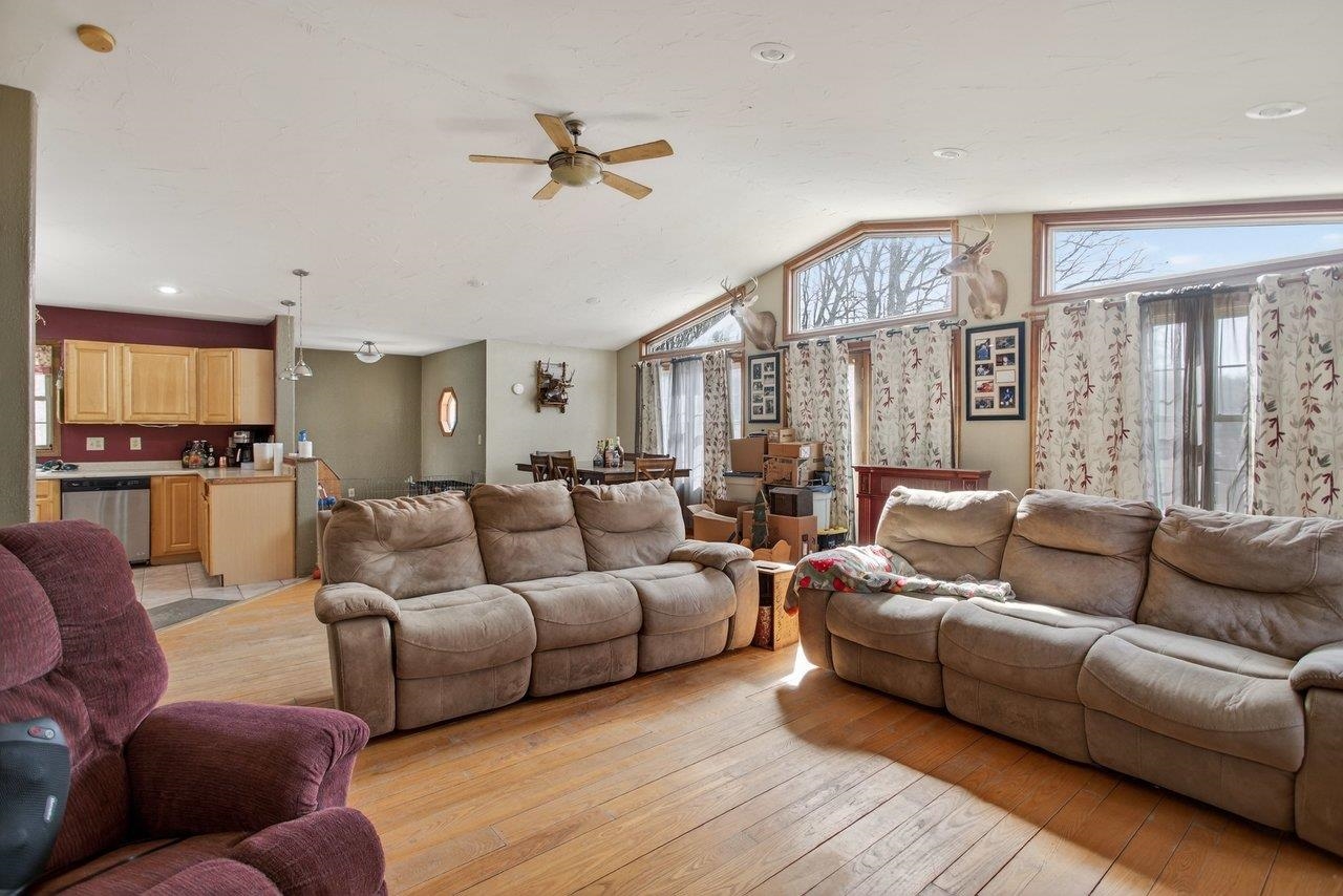 3950 HAPPY VALLEY RD, KEEZLETOWN, Virginia 22832, 3 Bedrooms Bedrooms, ,2 BathroomsBathrooms,Residential,3950 HAPPY VALLEY RD,673609 MLS # 673609