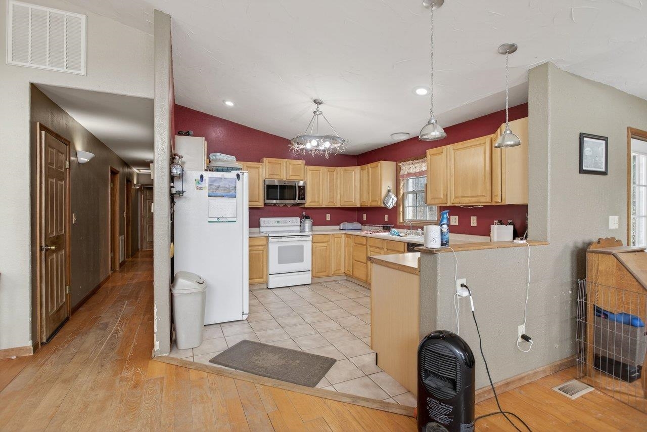 3950 HAPPY VALLEY RD, KEEZLETOWN, Virginia 22832, 3 Bedrooms Bedrooms, ,2 BathroomsBathrooms,Residential,3950 HAPPY VALLEY RD,673609 MLS # 673609