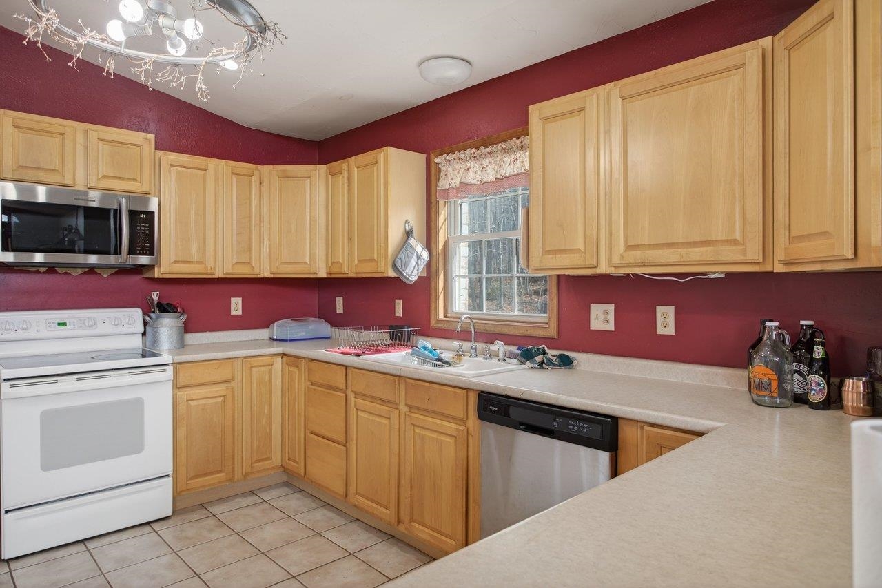 3950 HAPPY VALLEY RD, KEEZLETOWN, Virginia 22832, 3 Bedrooms Bedrooms, ,2 BathroomsBathrooms,Residential,3950 HAPPY VALLEY RD,673609 MLS # 673609