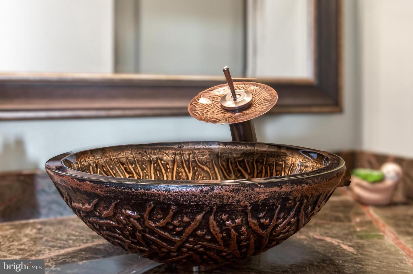 5500 HOLMES RUN PKWY #1507, ALEXANDRIA, Virginia 22304, 1 Bedroom Bedrooms, ,1 BathroomBathrooms,Residential,For sale,5500 HOLMES RUN PKWY #1507,VAAX2053864 MLS # VAAX2053864 5500 HOLMES RUN PKWY #1507, ALEXANDRIA, Virginia 22304, 1 Bedroom Bedrooms, ,1 BathroomBathrooms,Residential,For sale,5500 HOLMES RUN PKWY #1507,VAAX2053864 MLS # VAAX2053864