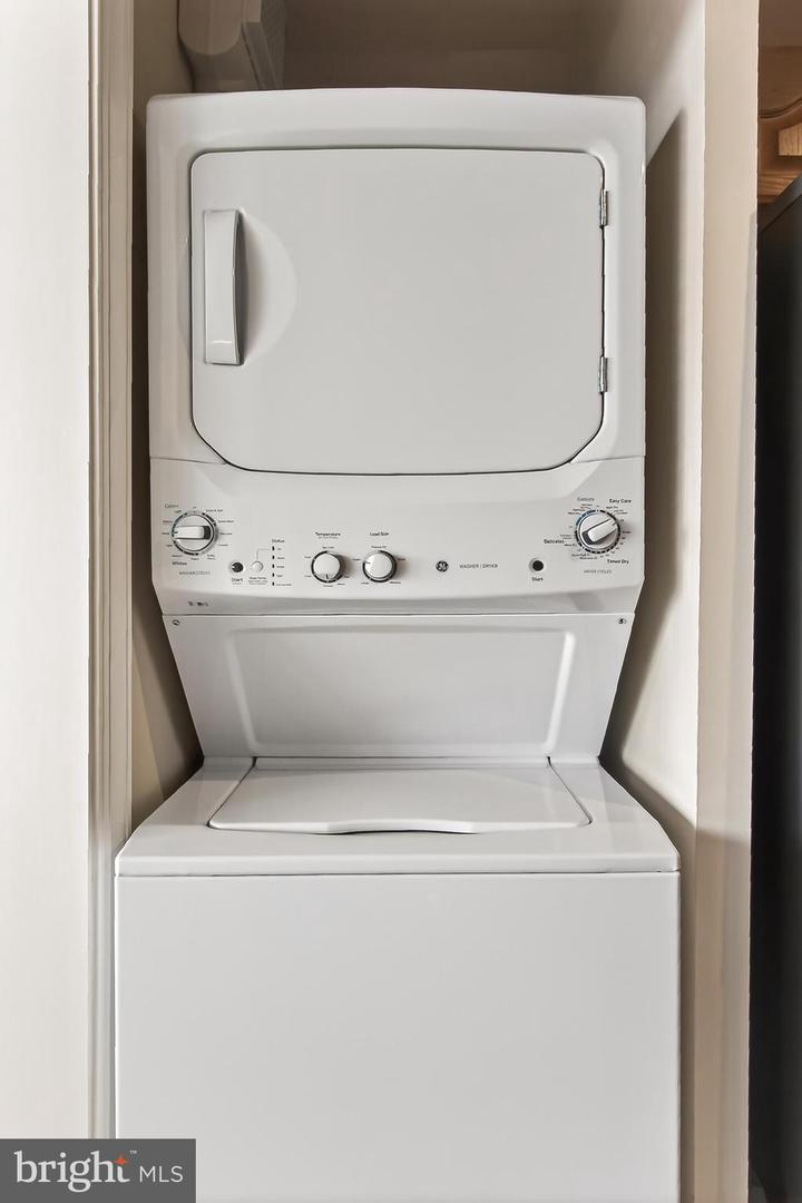 5500 HOLMES RUN PKWY #1507, ALEXANDRIA, Virginia 22304, 1 Bedroom Bedrooms, ,1 BathroomBathrooms,Residential,For sale,5500 HOLMES RUN PKWY #1507,VAAX2053864 MLS # VAAX2053864 5500 HOLMES RUN PKWY #1507, ALEXANDRIA, Virginia 22304, 1 Bedroom Bedrooms, ,1 BathroomBathrooms,Residential,For sale,5500 HOLMES RUN PKWY #1507,VAAX2053864 MLS # VAAX2053864