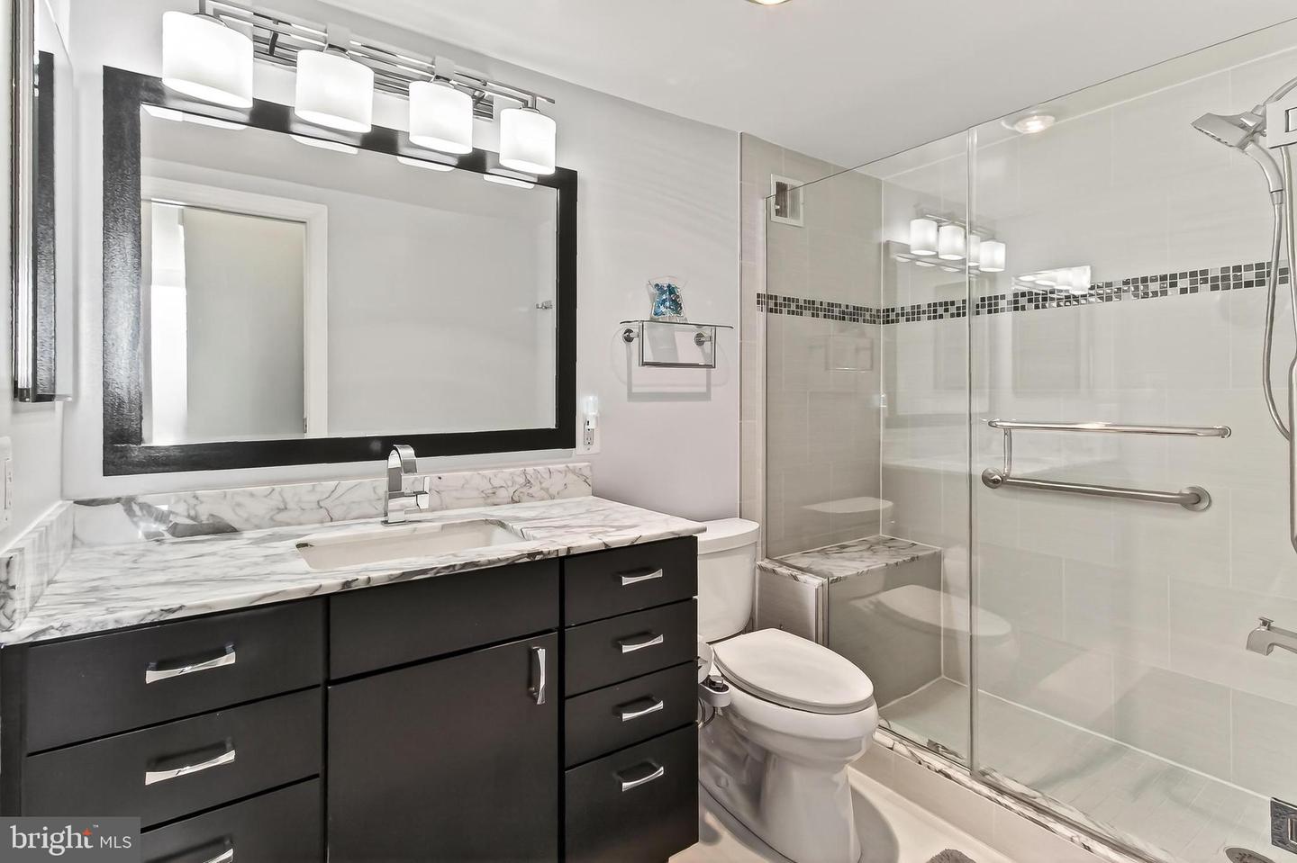 5500 HOLMES RUN PKWY #1507, ALEXANDRIA, Virginia 22304, 1 Bedroom Bedrooms, ,1 BathroomBathrooms,Residential,For sale,5500 HOLMES RUN PKWY #1507,VAAX2053864 MLS # VAAX2053864 5500 HOLMES RUN PKWY #1507, ALEXANDRIA, Virginia 22304, 1 Bedroom Bedrooms, ,1 BathroomBathrooms,Residential,For sale,5500 HOLMES RUN PKWY #1507,VAAX2053864 MLS # VAAX2053864