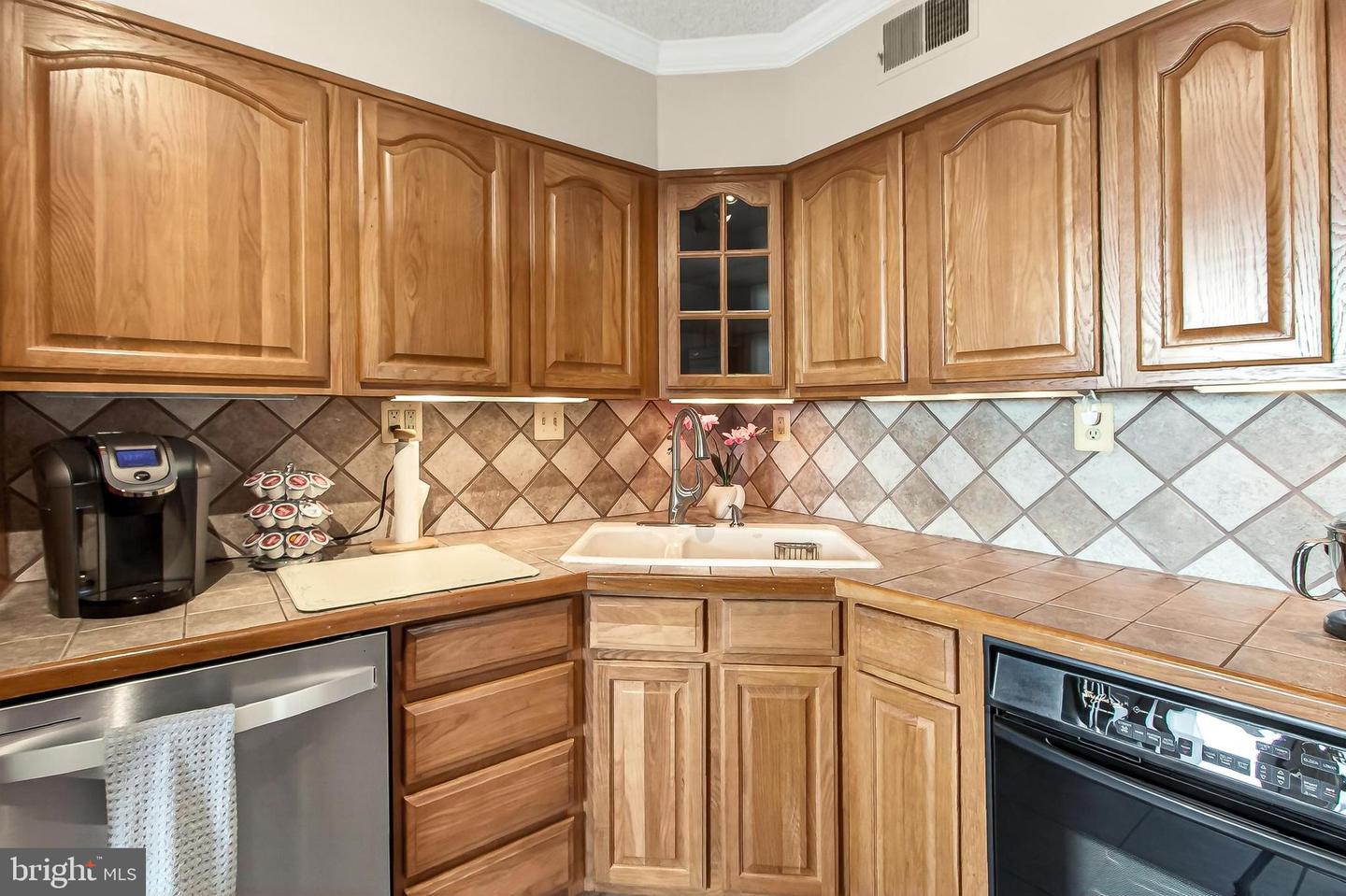 5500 HOLMES RUN PKWY #1507, ALEXANDRIA, Virginia 22304, 1 Bedroom Bedrooms, ,1 BathroomBathrooms,Residential,For sale,5500 HOLMES RUN PKWY #1507,VAAX2053864 MLS # VAAX2053864 5500 HOLMES RUN PKWY #1507, ALEXANDRIA, Virginia 22304, 1 Bedroom Bedrooms, ,1 BathroomBathrooms,Residential,For sale,5500 HOLMES RUN PKWY #1507,VAAX2053864 MLS # VAAX2053864