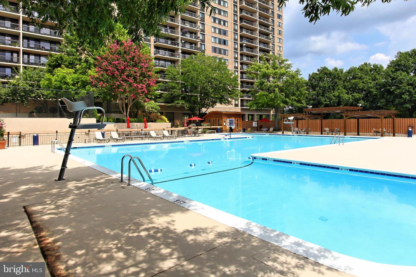 5500 HOLMES RUN PKWY #1507, ALEXANDRIA, Virginia 22304, 1 Bedroom Bedrooms, ,1 BathroomBathrooms,Residential,For sale,5500 HOLMES RUN PKWY #1507,VAAX2053864 MLS # VAAX2053864 5500 HOLMES RUN PKWY #1507, ALEXANDRIA, Virginia 22304, 1 Bedroom Bedrooms, ,1 BathroomBathrooms,Residential,For sale,5500 HOLMES RUN PKWY #1507,VAAX2053864 MLS # VAAX2053864