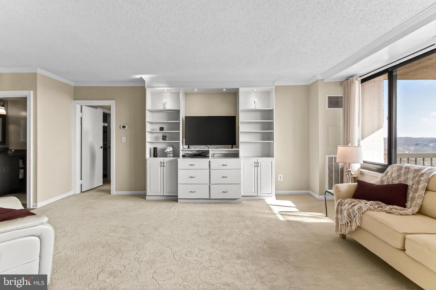 5500 HOLMES RUN PKWY #1507, ALEXANDRIA, Virginia 22304, 1 Bedroom Bedrooms, ,1 BathroomBathrooms,Residential,For sale,5500 HOLMES RUN PKWY #1507,VAAX2053864 MLS # VAAX2053864 5500 HOLMES RUN PKWY #1507, ALEXANDRIA, Virginia 22304, 1 Bedroom Bedrooms, ,1 BathroomBathrooms,Residential,For sale,5500 HOLMES RUN PKWY #1507,VAAX2053864 MLS # VAAX2053864