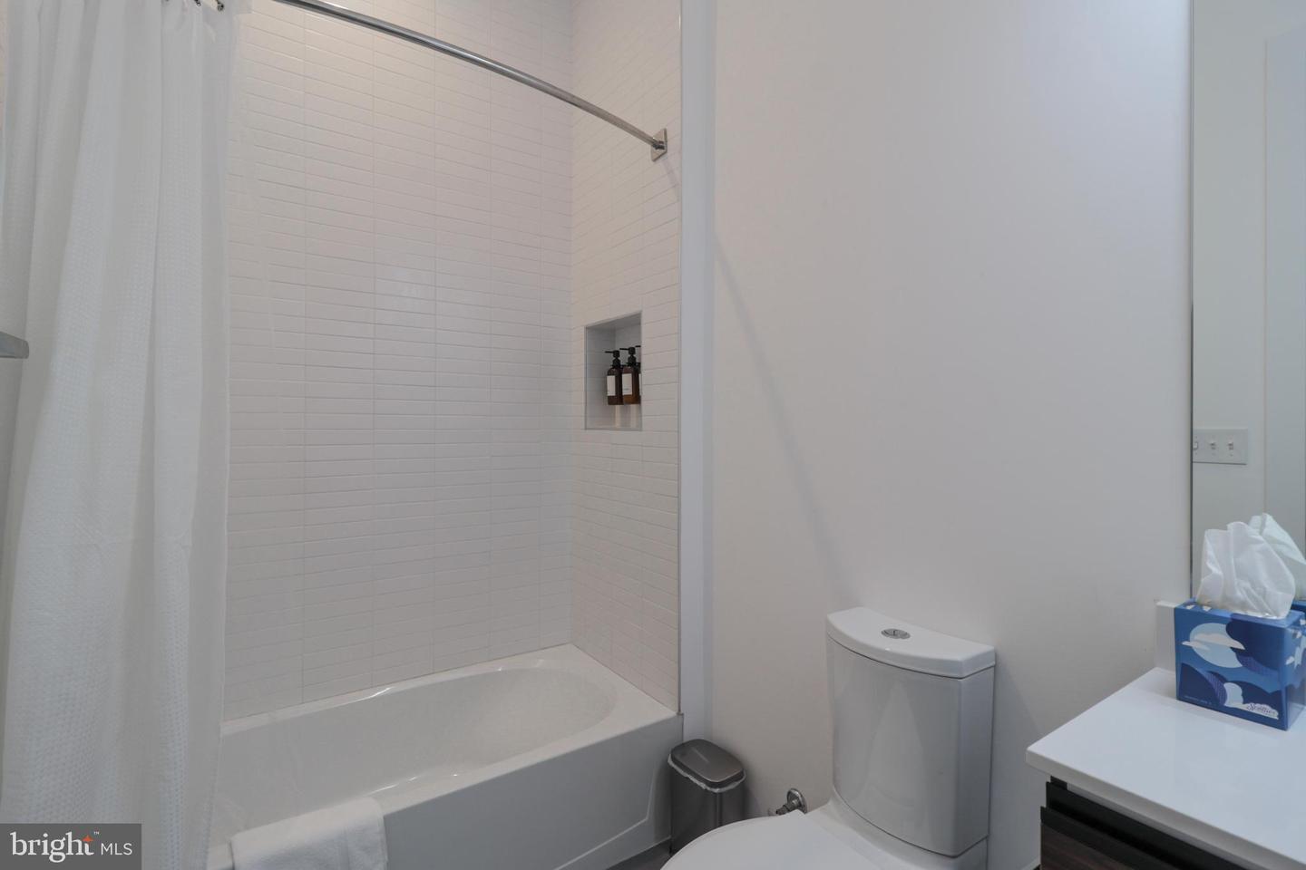 1318 9TH ST NW #5, WASHINGTON, District Of Columbia 20001, 1 Bedroom Bedrooms, ,1 BathroomBathrooms,Residential,For sale,1318 9TH ST NW #5,DCDC2245428 MLS # DCDC2245428