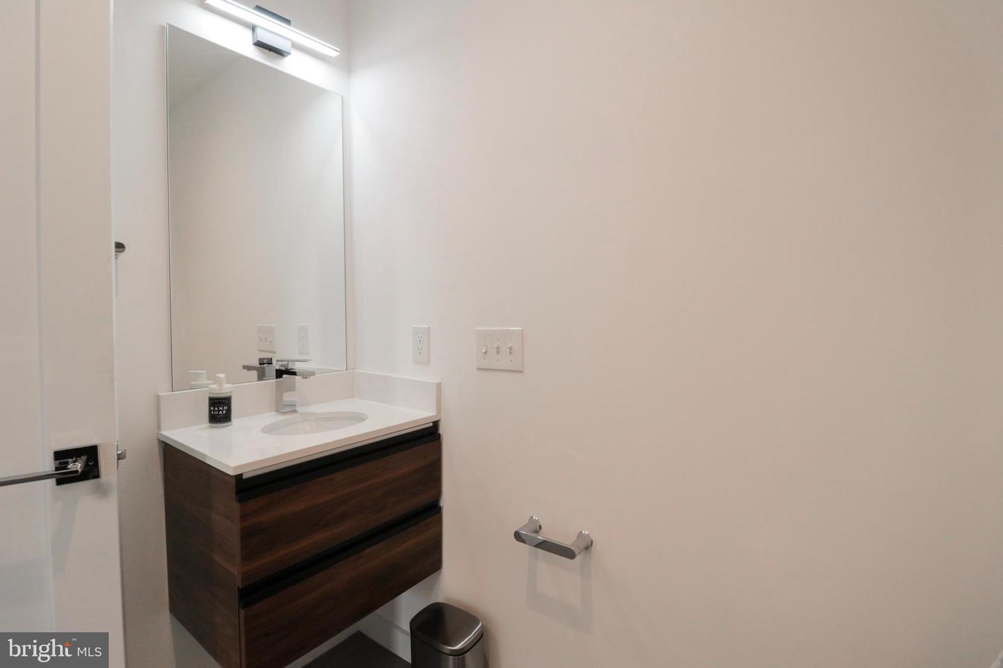 1318 9TH ST NW #9, WASHINGTON, District Of Columbia 20001, 2 Bedrooms Bedrooms, ,2 BathroomsBathrooms,Residential,For sale,1318 9TH ST NW #9,DCDC2245448 MLS # DCDC2245448 1318 9TH ST NW #9, WASHINGTON, District Of Columbia 20001, 2 Bedrooms Bedrooms, ,2 BathroomsBathrooms,Residential,For sale,1318 9TH ST NW #9,DCDC2245448 MLS # DCDC2245448