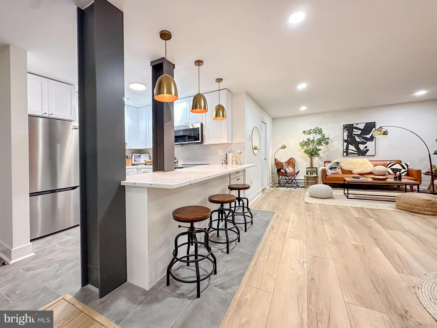 3245 RIO #206, FALLS CHURCH, Virginia 22041, 2 Bedrooms Bedrooms, 4 Rooms Rooms,1 BathroomBathrooms,Residential,For sale,3245 RIO #206,VAFX2291196 MLS # VAFX2291196