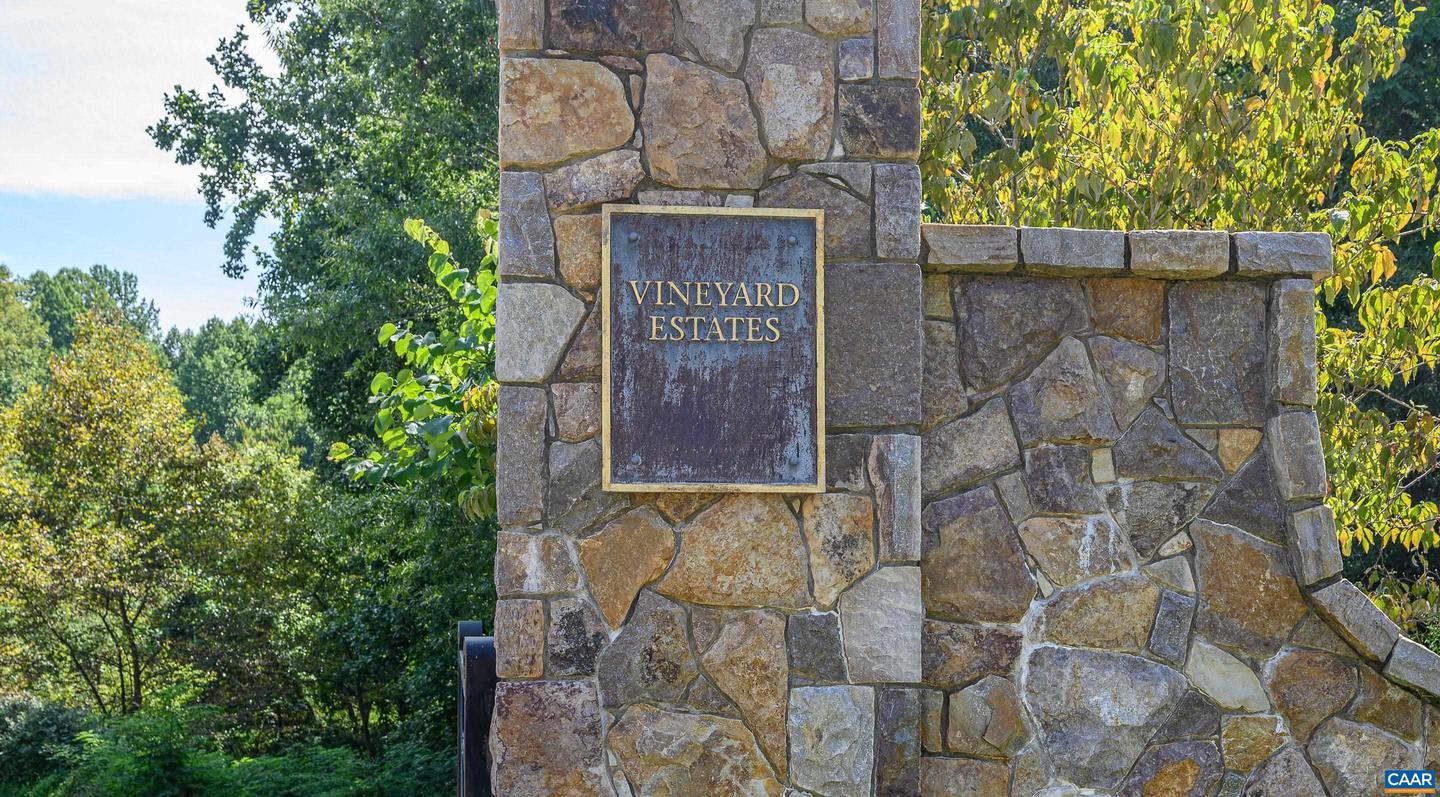 2621 COOPERS LN, CHARLOTTESVILLE, Virginia 22902, 5 Bedrooms Bedrooms, ,6 BathroomsBathrooms,Residential,For sale,2621 COOPERS LN,673369 MLS # 673369