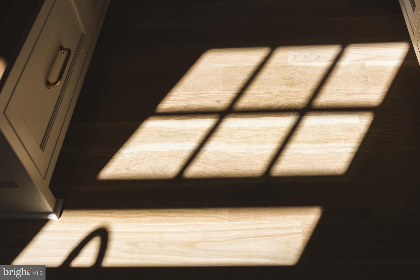 632 N KENMORE ST, ARLINGTON, Virginia 22201, 5 Bedrooms Bedrooms, ,4 BathroomsBathrooms,Residential,For sale,632 N KENMORE ST,VAAR2069018 MLS # VAAR2069018