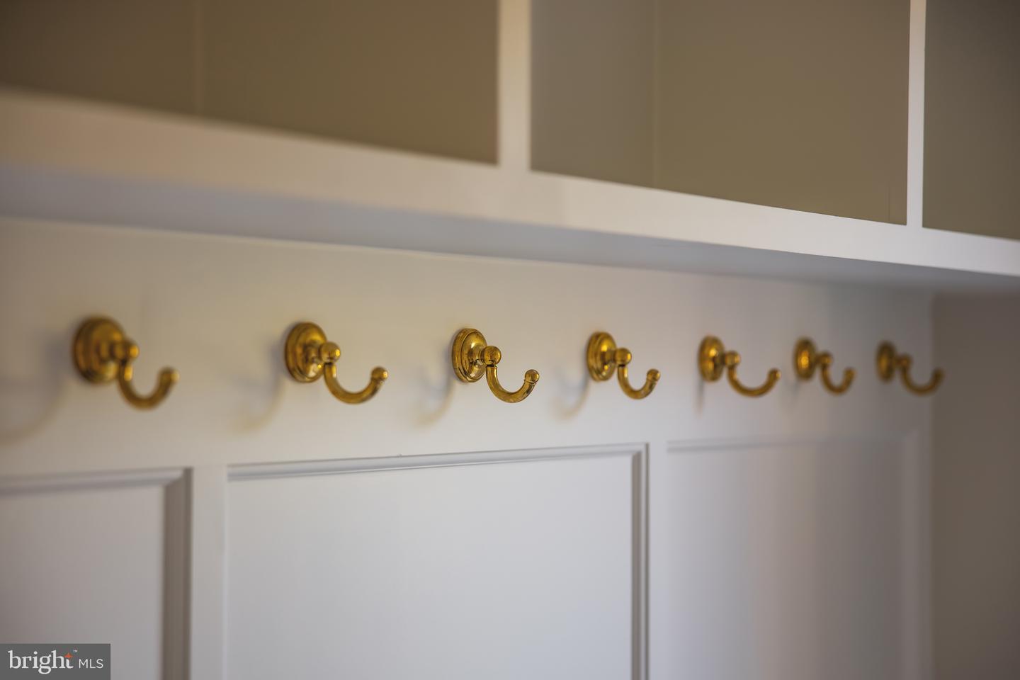 632 N KENMORE ST, ARLINGTON, Virginia 22201, 5 Bedrooms Bedrooms, ,4 BathroomsBathrooms,Residential,For sale,632 N KENMORE ST,VAAR2069018 MLS # VAAR2069018