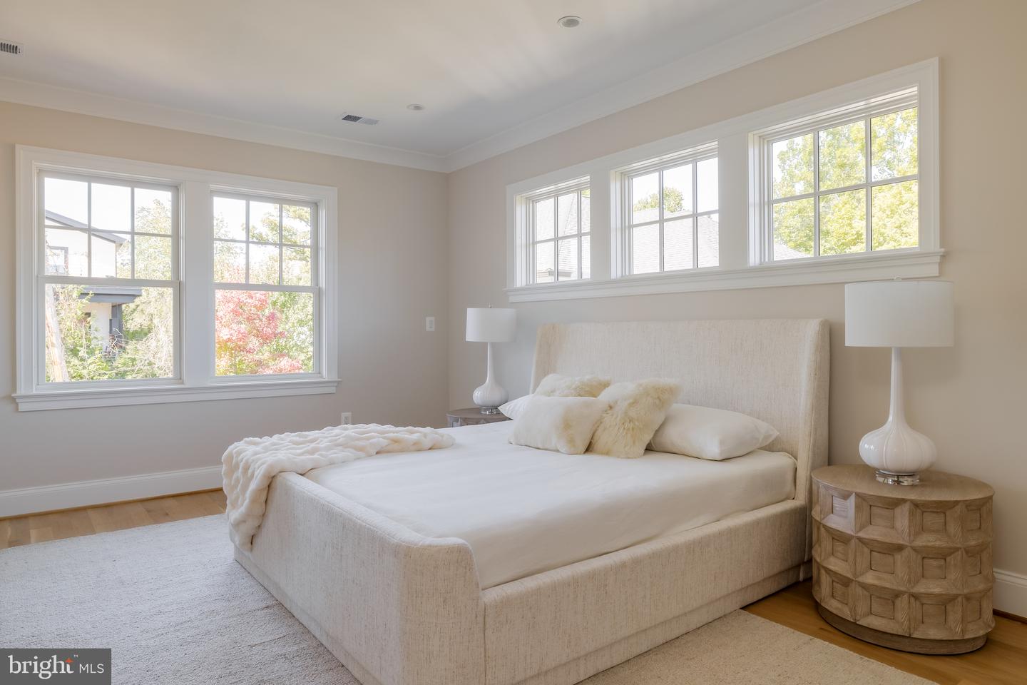 632 N KENMORE ST, ARLINGTON, Virginia 22201, 5 Bedrooms Bedrooms, ,4 BathroomsBathrooms,Residential,For sale,632 N KENMORE ST,VAAR2069018 MLS # VAAR2069018