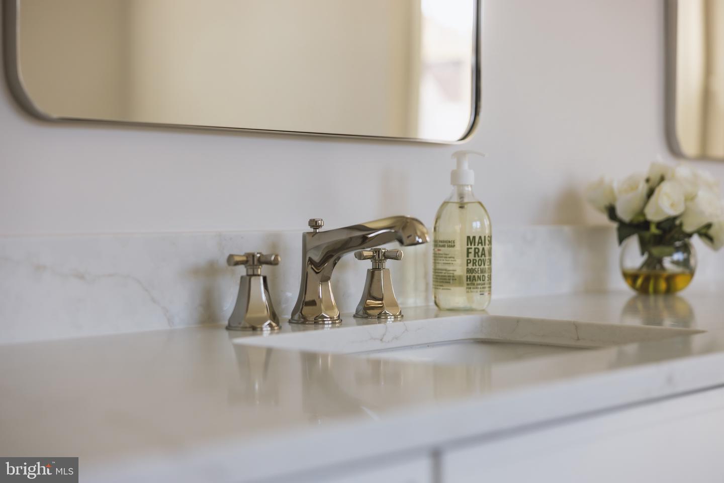 632 N KENMORE ST, ARLINGTON, Virginia 22201, 5 Bedrooms Bedrooms, ,4 BathroomsBathrooms,Residential,For sale,632 N KENMORE ST,VAAR2069018 MLS # VAAR2069018