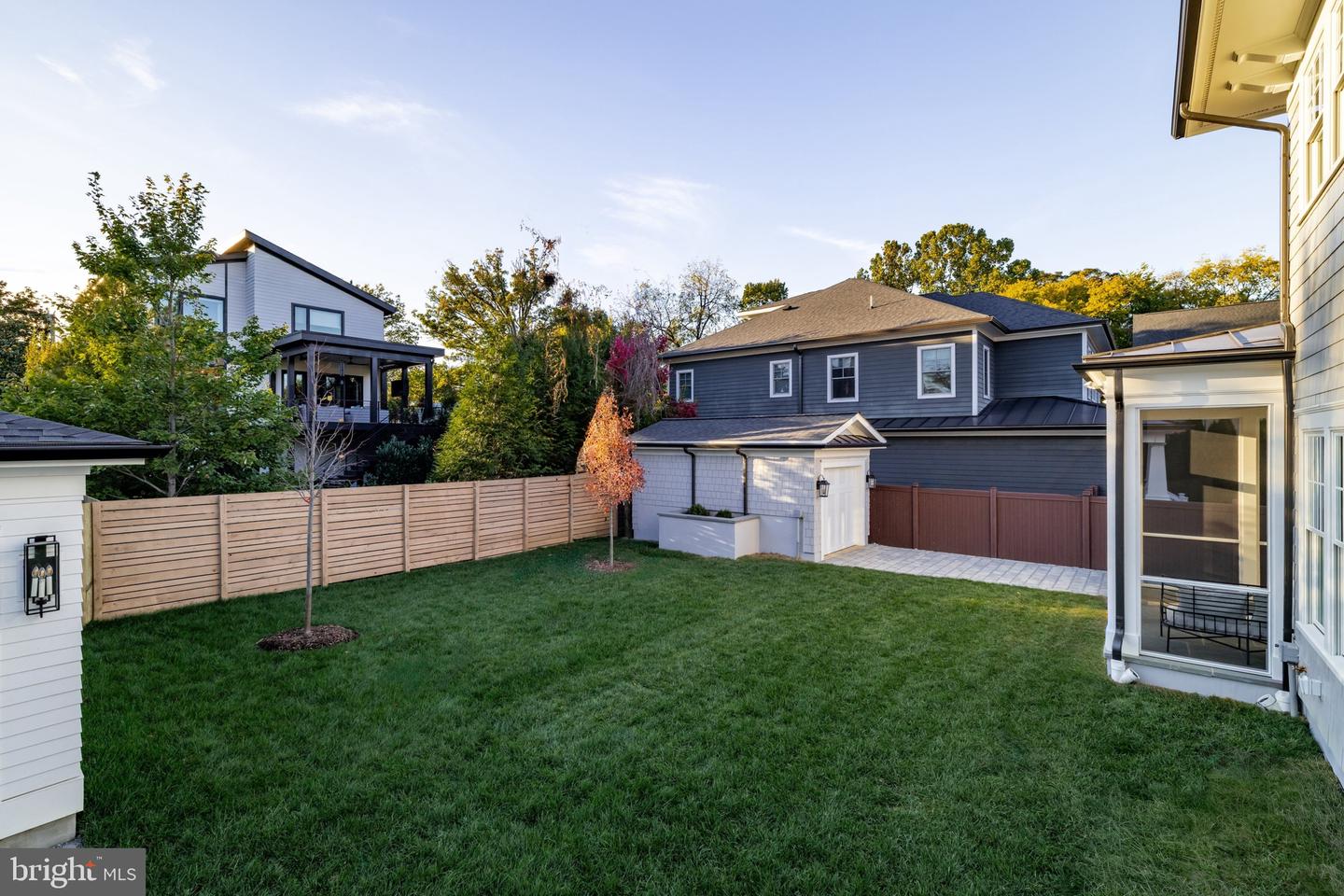 632 N KENMORE ST, ARLINGTON, Virginia 22201, 5 Bedrooms Bedrooms, ,4 BathroomsBathrooms,Residential,For sale,632 N KENMORE ST,VAAR2069018 MLS # VAAR2069018