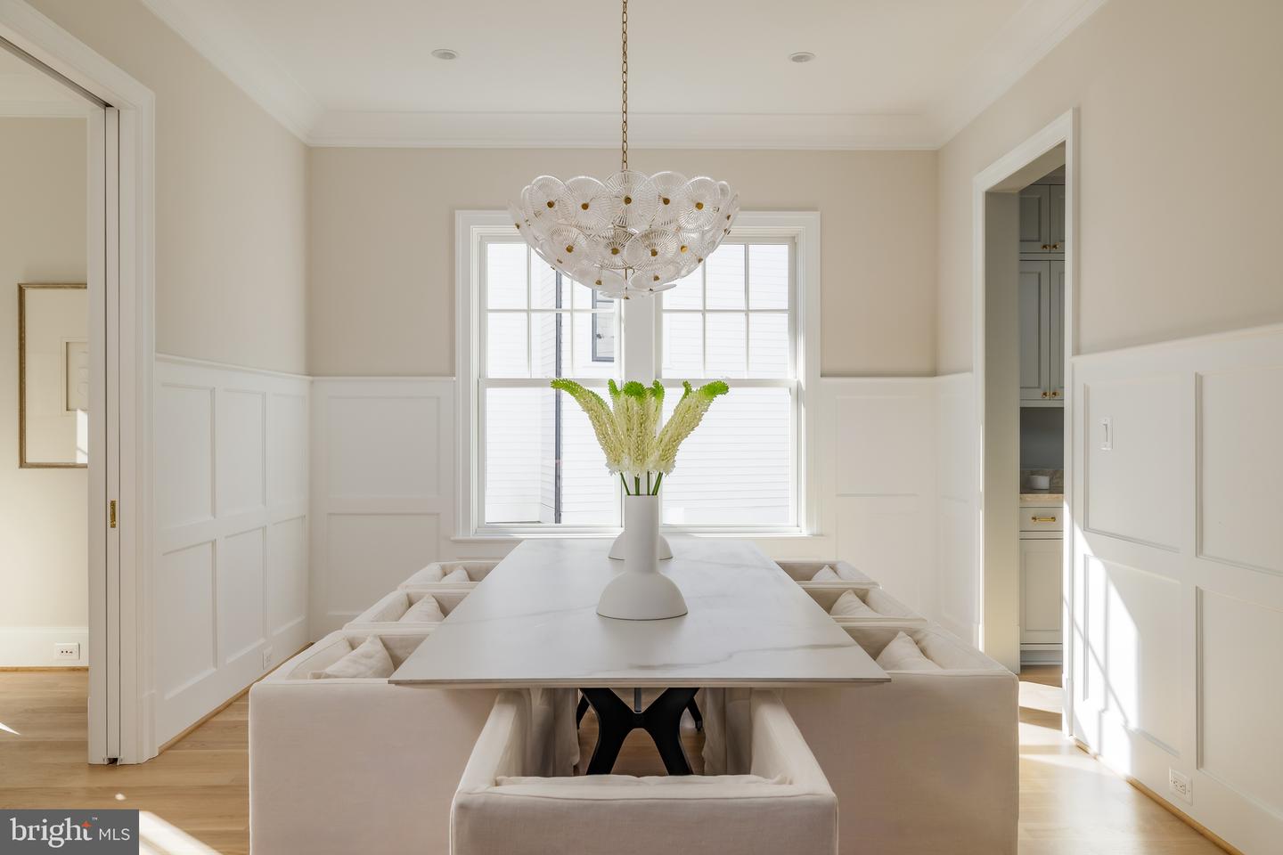 632 N KENMORE ST, ARLINGTON, Virginia 22201, 5 Bedrooms Bedrooms, ,4 BathroomsBathrooms,Residential,For sale,632 N KENMORE ST,VAAR2069018 MLS # VAAR2069018