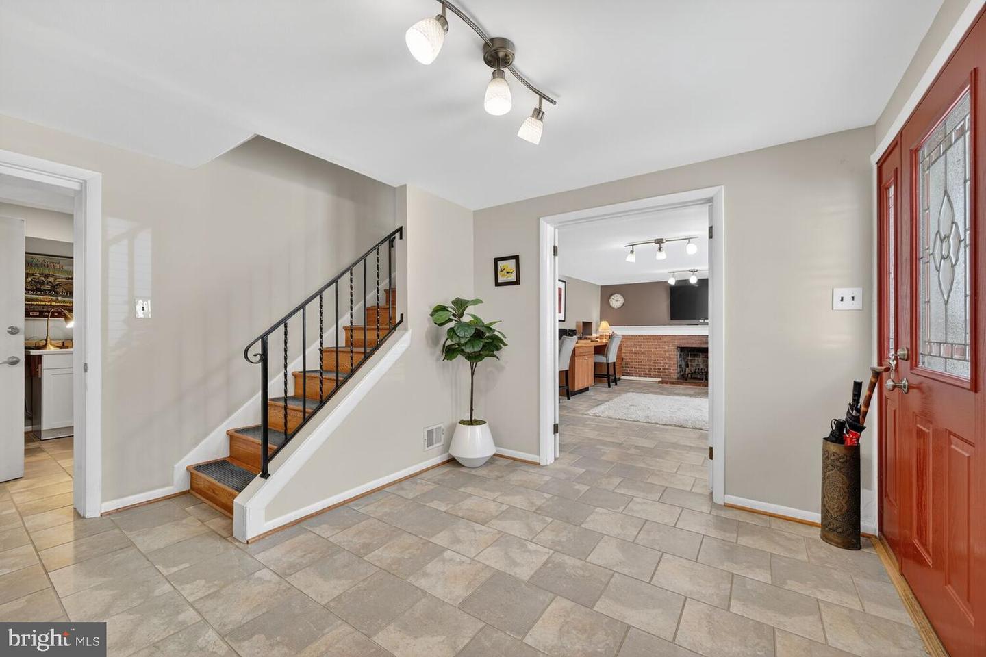 6052 6TH ST N, ARLINGTON, Virginia 22203, 3 Bedrooms Bedrooms, ,2 BathroomsBathrooms,Residential,For sale,6052 6TH ST N,VAAR2069028 MLS # VAAR2069028