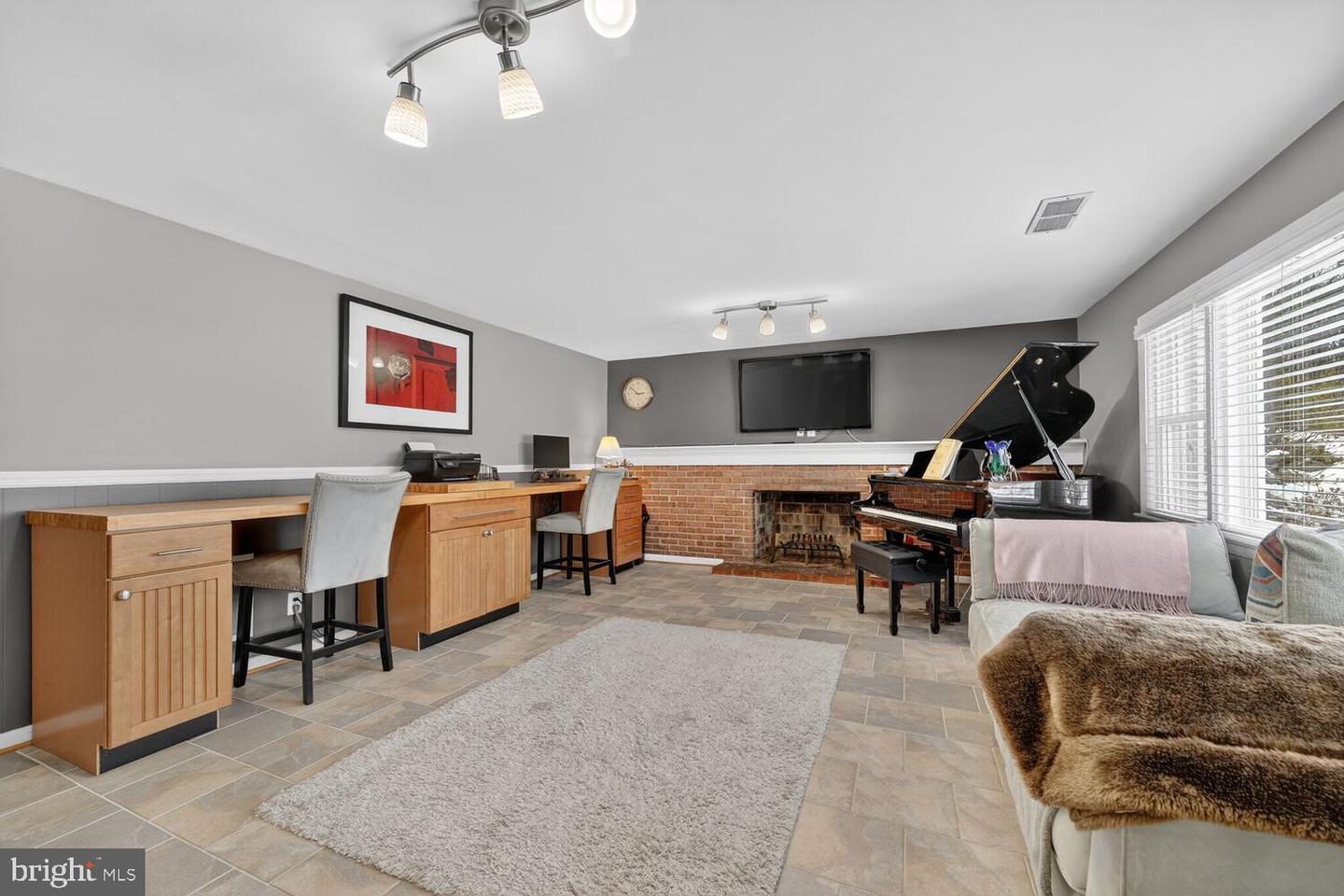 6052 6TH ST N, ARLINGTON, Virginia 22203, 3 Bedrooms Bedrooms, ,2 BathroomsBathrooms,Residential,For sale,6052 6TH ST N,VAAR2069028 MLS # VAAR2069028