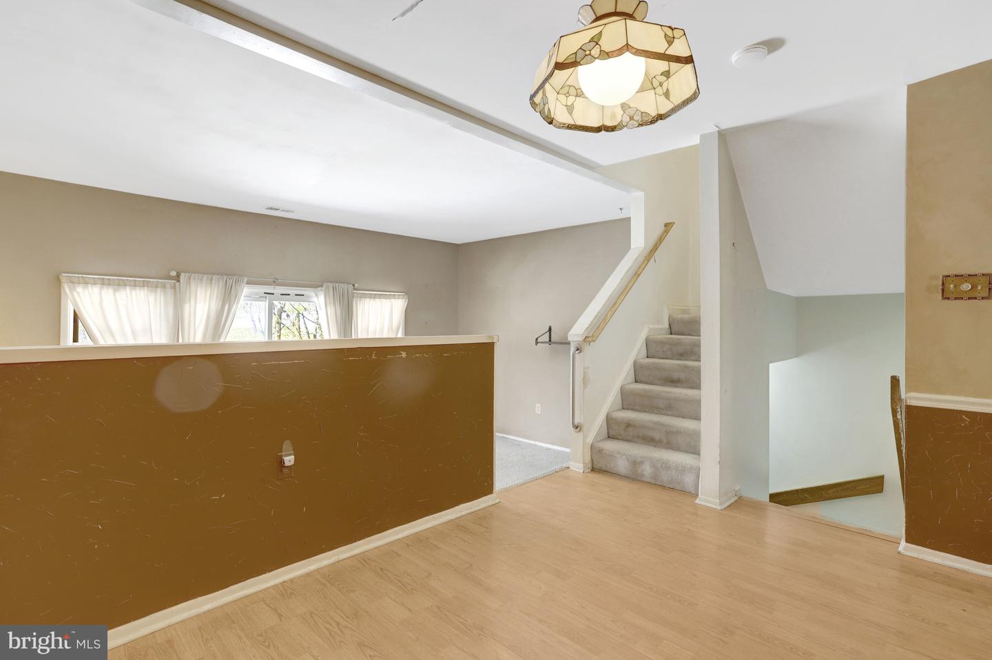 5502 PEPPERCORN DR, BURKE, Virginia 22015, 3 Bedrooms Bedrooms, 4 Rooms Rooms,Residential,For sale,5502 PEPPERCORN DR,VAFX2291606 MLS # VAFX2291606