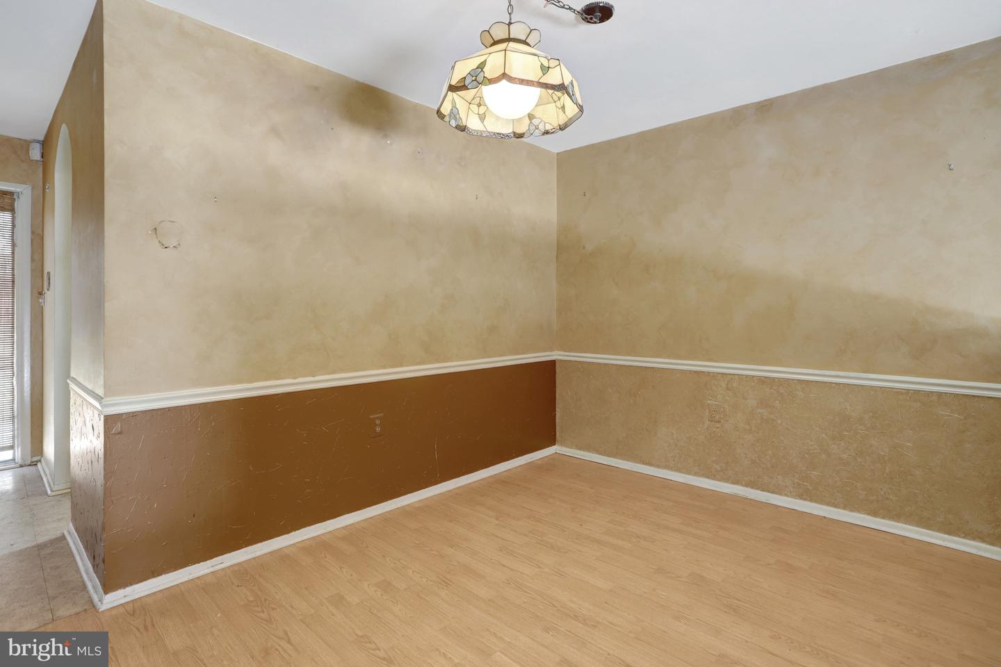 5502 PEPPERCORN DR, BURKE, Virginia 22015, 3 Bedrooms Bedrooms, 4 Rooms Rooms,Residential,For sale,5502 PEPPERCORN DR,VAFX2291606 MLS # VAFX2291606