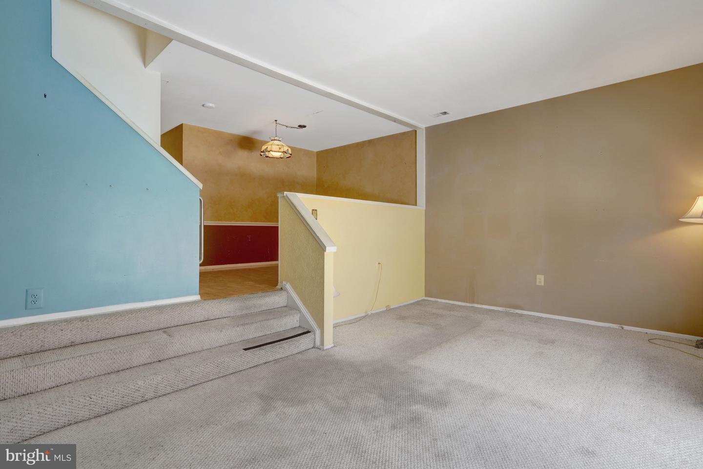 5502 PEPPERCORN DR, BURKE, Virginia 22015, 3 Bedrooms Bedrooms, 4 Rooms Rooms,Residential,For sale,5502 PEPPERCORN DR,VAFX2291606 MLS # VAFX2291606