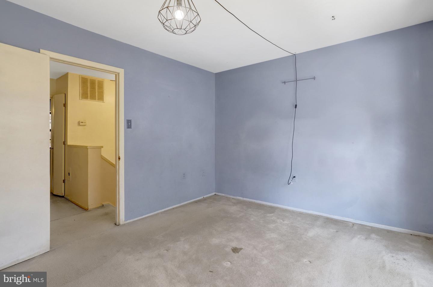 5502 PEPPERCORN DR, BURKE, Virginia 22015, 3 Bedrooms Bedrooms, 4 Rooms Rooms,Residential,For sale,5502 PEPPERCORN DR,VAFX2291606 MLS # VAFX2291606