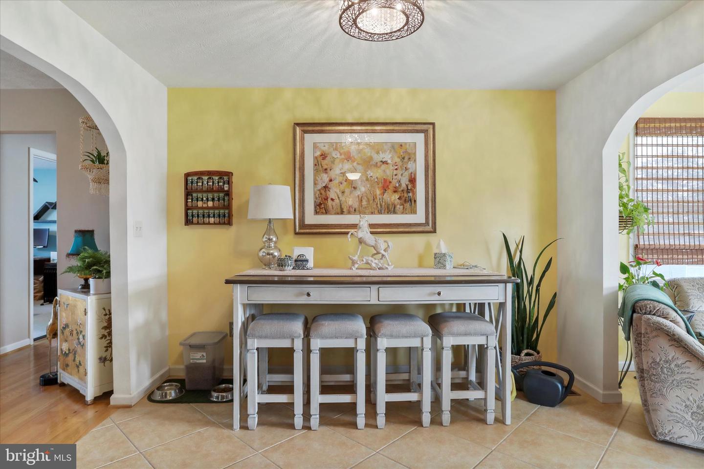 5670 LONG MEADOW RD, MIDDLETOWN, Virginia 22645, 3 Bedrooms Bedrooms, ,2 BathroomsBathrooms,Residential,For sale,5670 LONG MEADOW RD,VAWR2013462 MLS # VAWR2013462