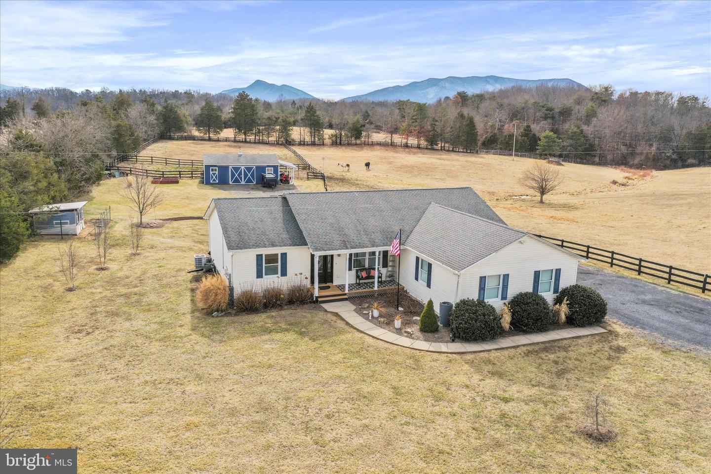 5670 LONG MEADOW RD, MIDDLETOWN, Virginia 22645, 3 Bedrooms Bedrooms, ,2 BathroomsBathrooms,Residential,For sale,5670 LONG MEADOW RD,VAWR2013462 MLS # VAWR2013462