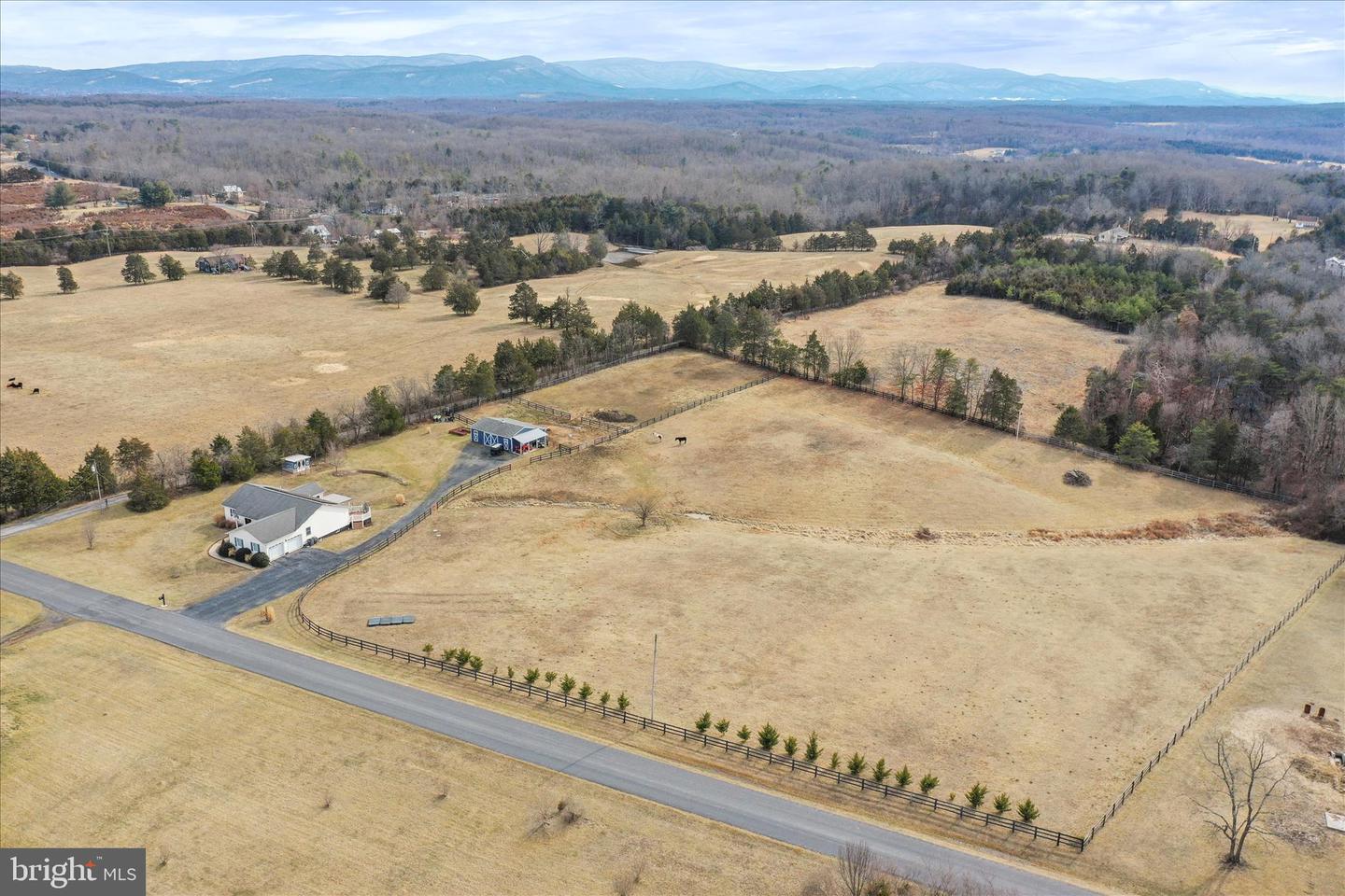 5670 LONG MEADOW RD, MIDDLETOWN, Virginia 22645, 3 Bedrooms Bedrooms, ,2 BathroomsBathrooms,Residential,For sale,5670 LONG MEADOW RD,VAWR2013462 MLS # VAWR2013462