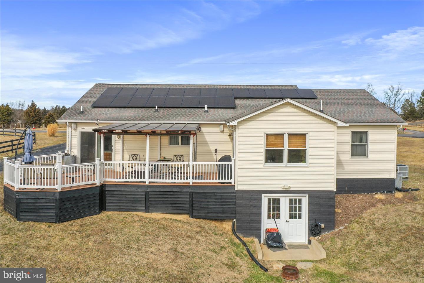 5670 LONG MEADOW RD, MIDDLETOWN, Virginia 22645, 3 Bedrooms Bedrooms, ,2 BathroomsBathrooms,Residential,For sale,5670 LONG MEADOW RD,VAWR2013462 MLS # VAWR2013462