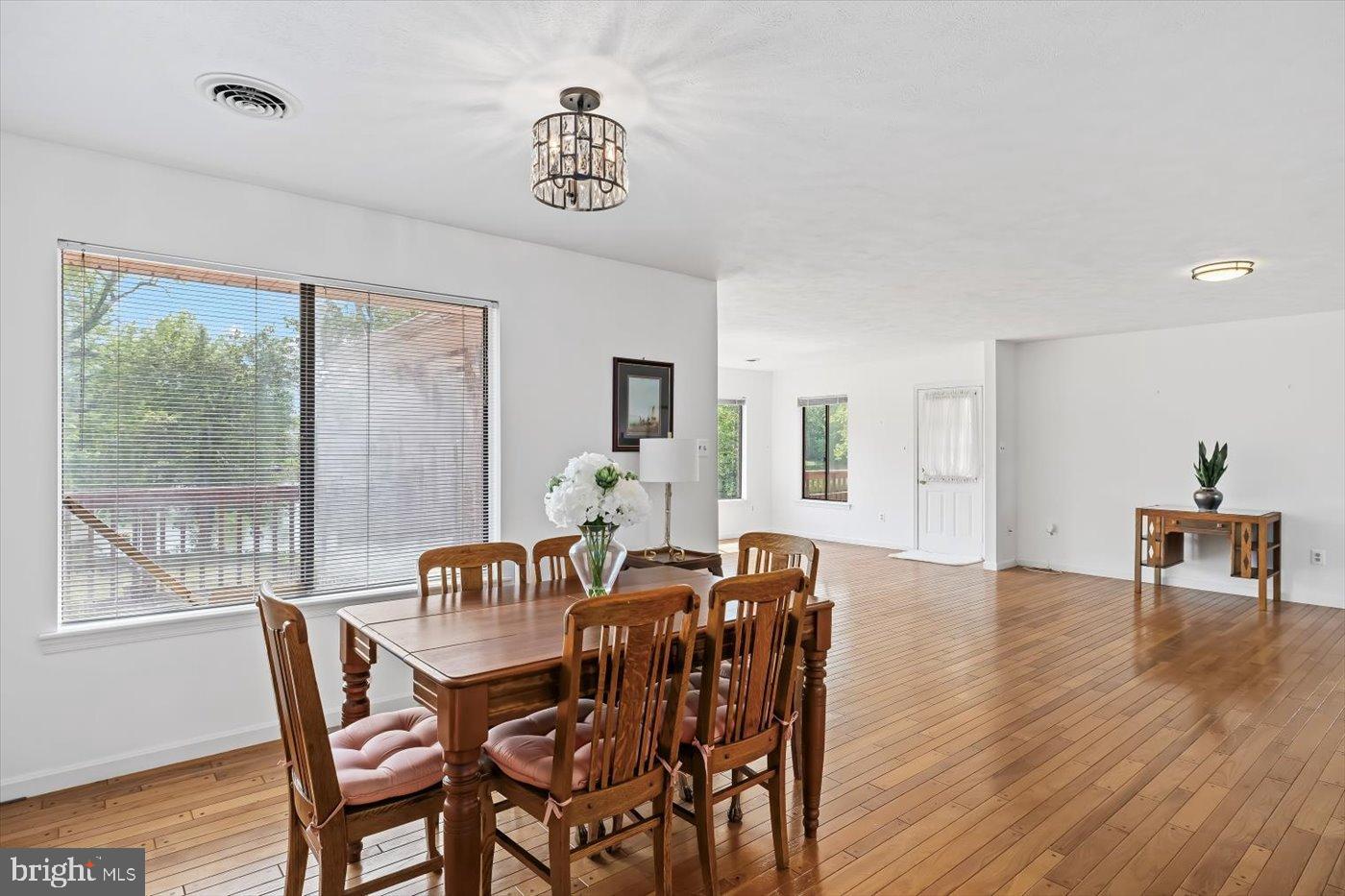 198 CANOE PL, MONTROSS, Virginia 22520, 4 Bedrooms Bedrooms, ,3 BathroomsBathrooms,Residential,For sale,198 CANOE PL,VAWE2010536 MLS # VAWE2010536