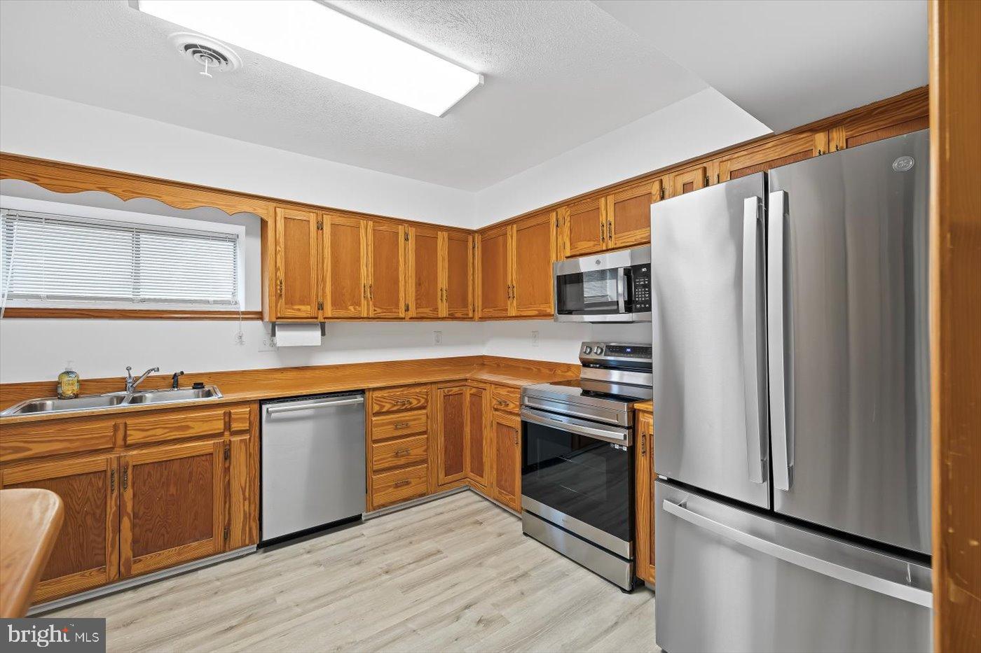 198 CANOE PL, MONTROSS, Virginia 22520, 4 Bedrooms Bedrooms, ,3 BathroomsBathrooms,Residential,For sale,198 CANOE PL,VAWE2010536 MLS # VAWE2010536