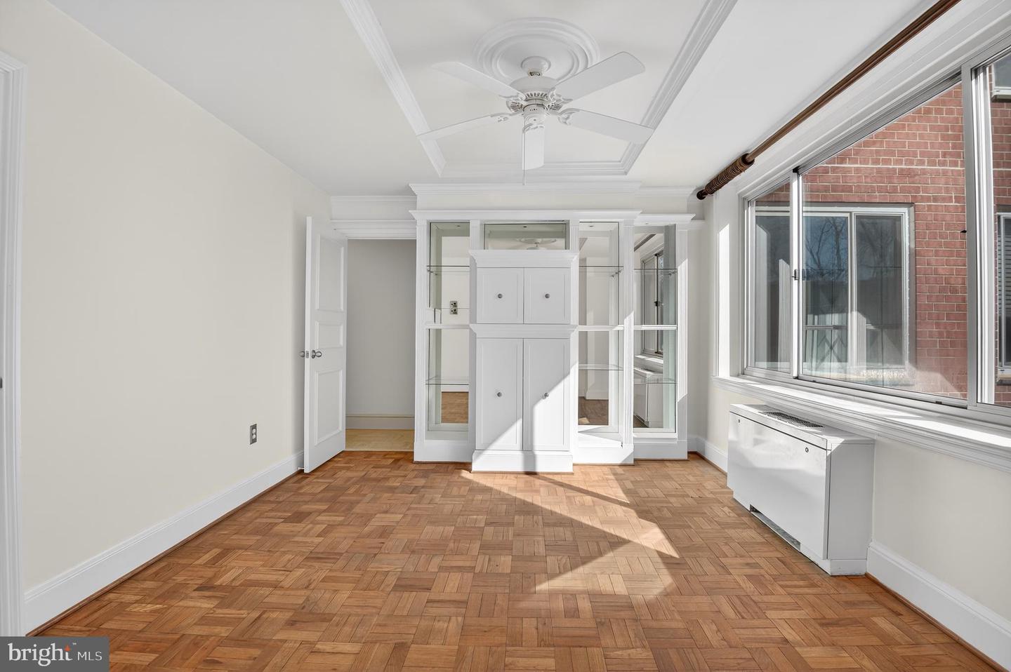 4000 TUNLAW RD NW #415, WASHINGTON, District Of Columbia 20007, 2 Bedrooms Bedrooms, ,2 BathroomsBathrooms,Residential,For sale,4000 TUNLAW RD NW #415,DCDC2247140 MLS # DCDC2247140