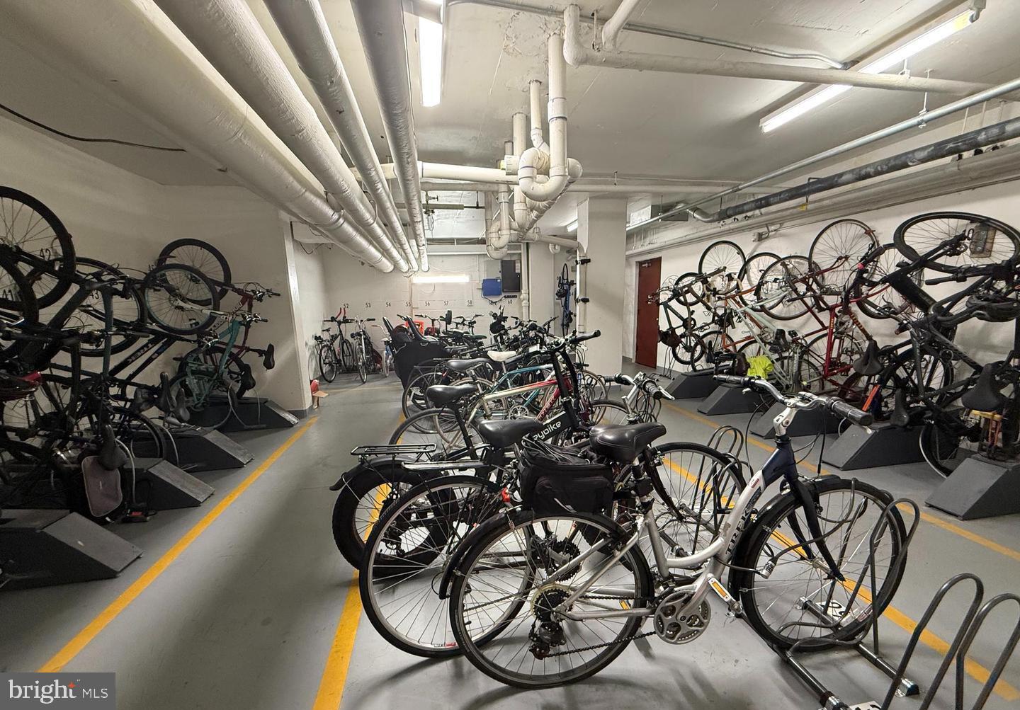 4000 TUNLAW RD NW #415, WASHINGTON, District Of Columbia 20007, 2 Bedrooms Bedrooms, ,2 BathroomsBathrooms,Residential,For sale,4000 TUNLAW RD NW #415,DCDC2247140 MLS # DCDC2247140