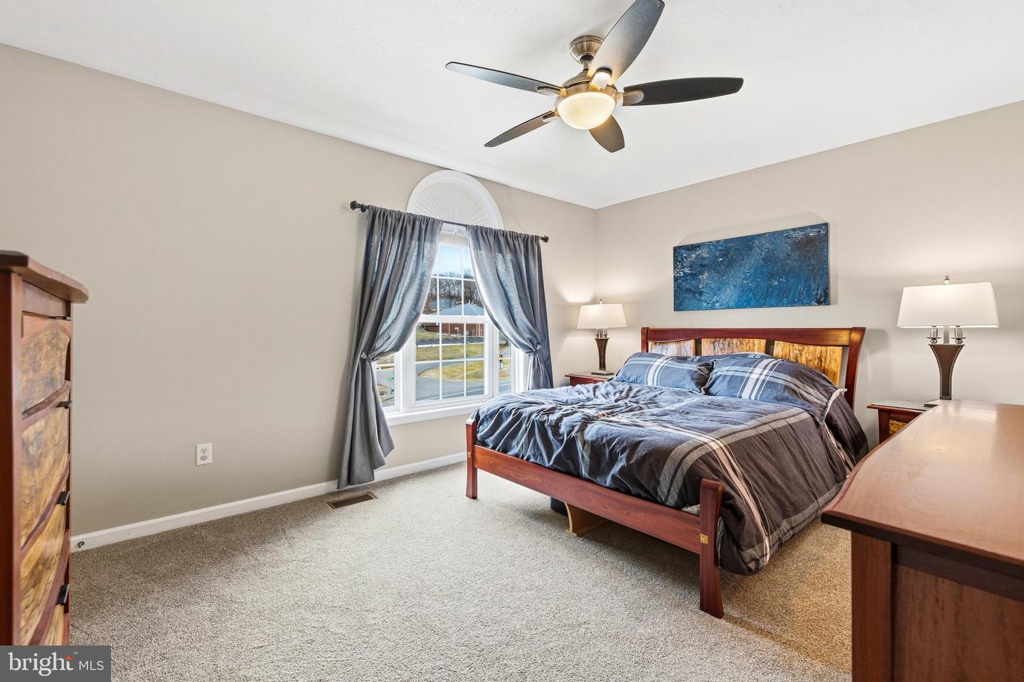 2341 VIRGINIA AVE, HARRISONBURG, Virginia 22802, 3 Bedrooms Bedrooms, 11 Rooms Rooms,2 BathroomsBathrooms,Residential,For sale,2341 VIRGINIA AVE,VAHC2000558 MLS # VAHC2000558