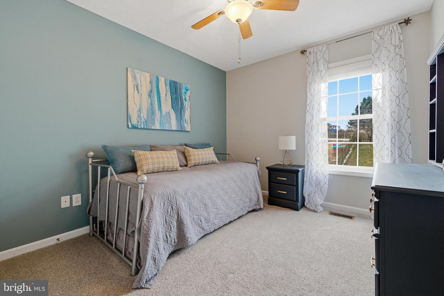 2341 VIRGINIA AVE, HARRISONBURG, Virginia 22802, 3 Bedrooms Bedrooms, 11 Rooms Rooms,2 BathroomsBathrooms,Residential,For sale,2341 VIRGINIA AVE,VAHC2000558 MLS # VAHC2000558