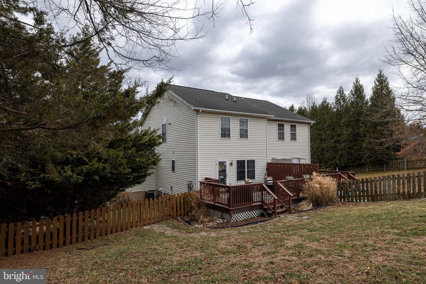 2341 VIRGINIA AVE, HARRISONBURG, Virginia 22802, 3 Bedrooms Bedrooms, 11 Rooms Rooms,2 BathroomsBathrooms,Residential,For sale,2341 VIRGINIA AVE,VAHC2000558 MLS # VAHC2000558